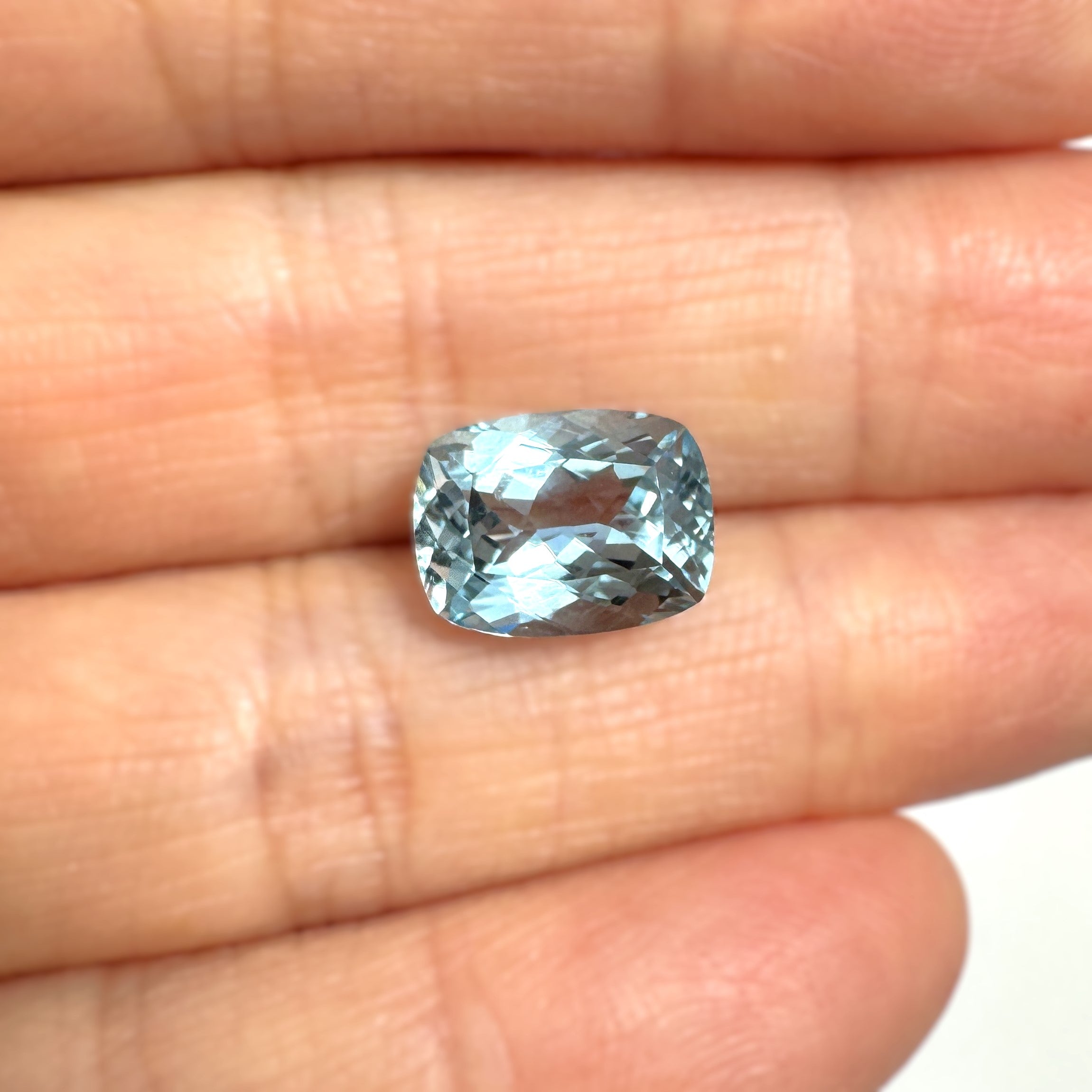 Aquamarine 3.52ct Cushion