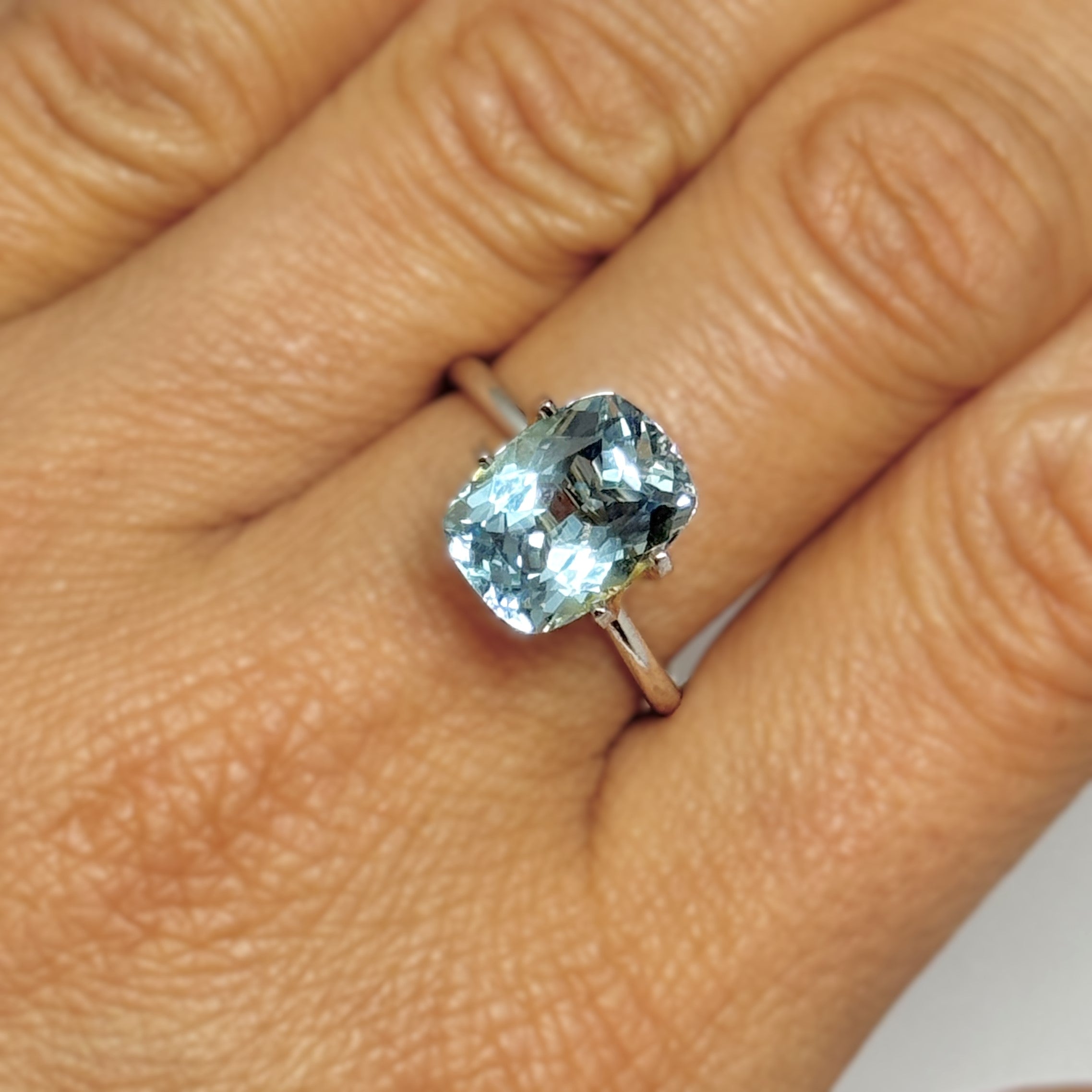 Aquamarine 3.52ct Cushion