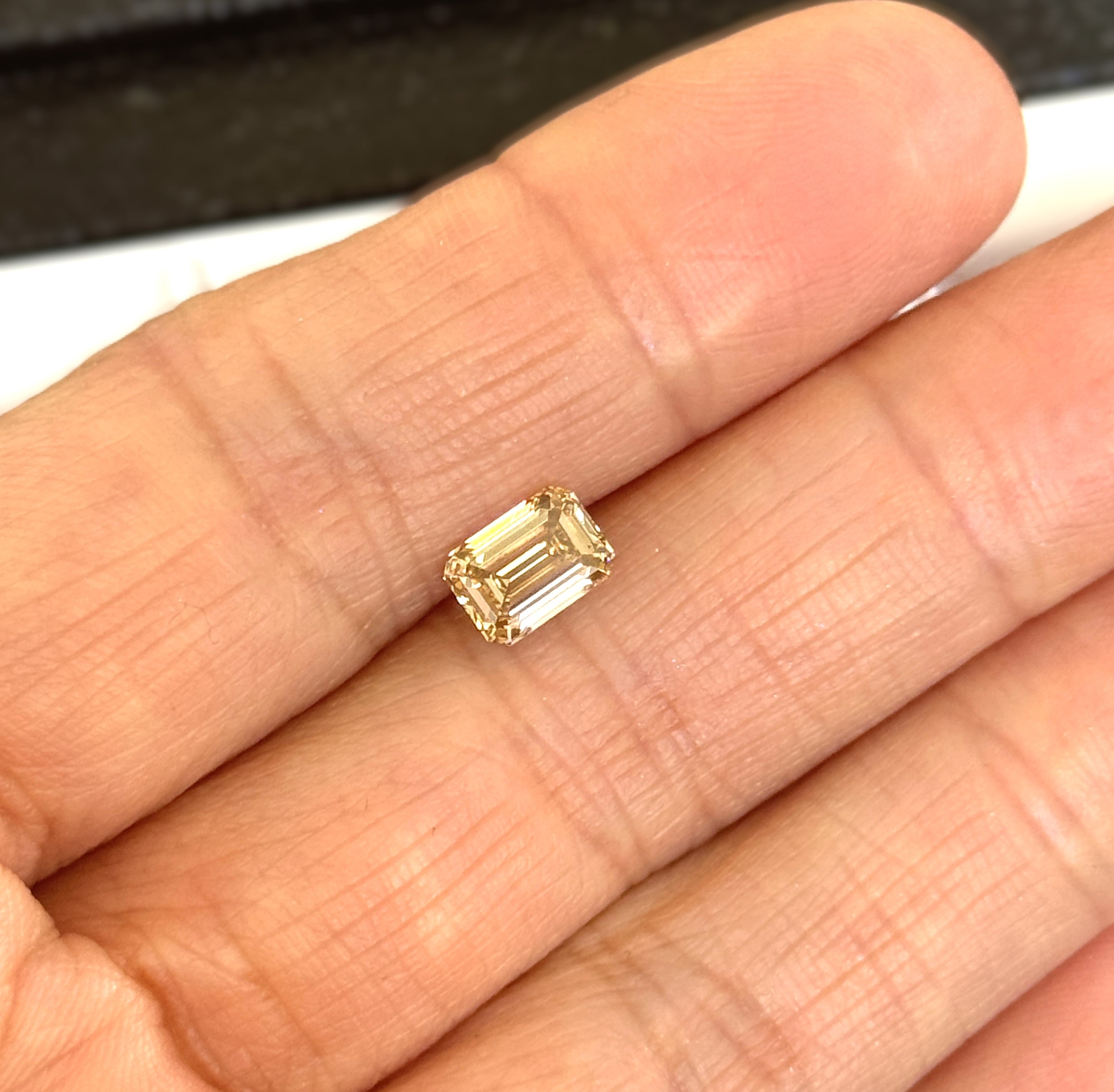 Champagne Diamond 1.21ct Emerald Cut VVS1