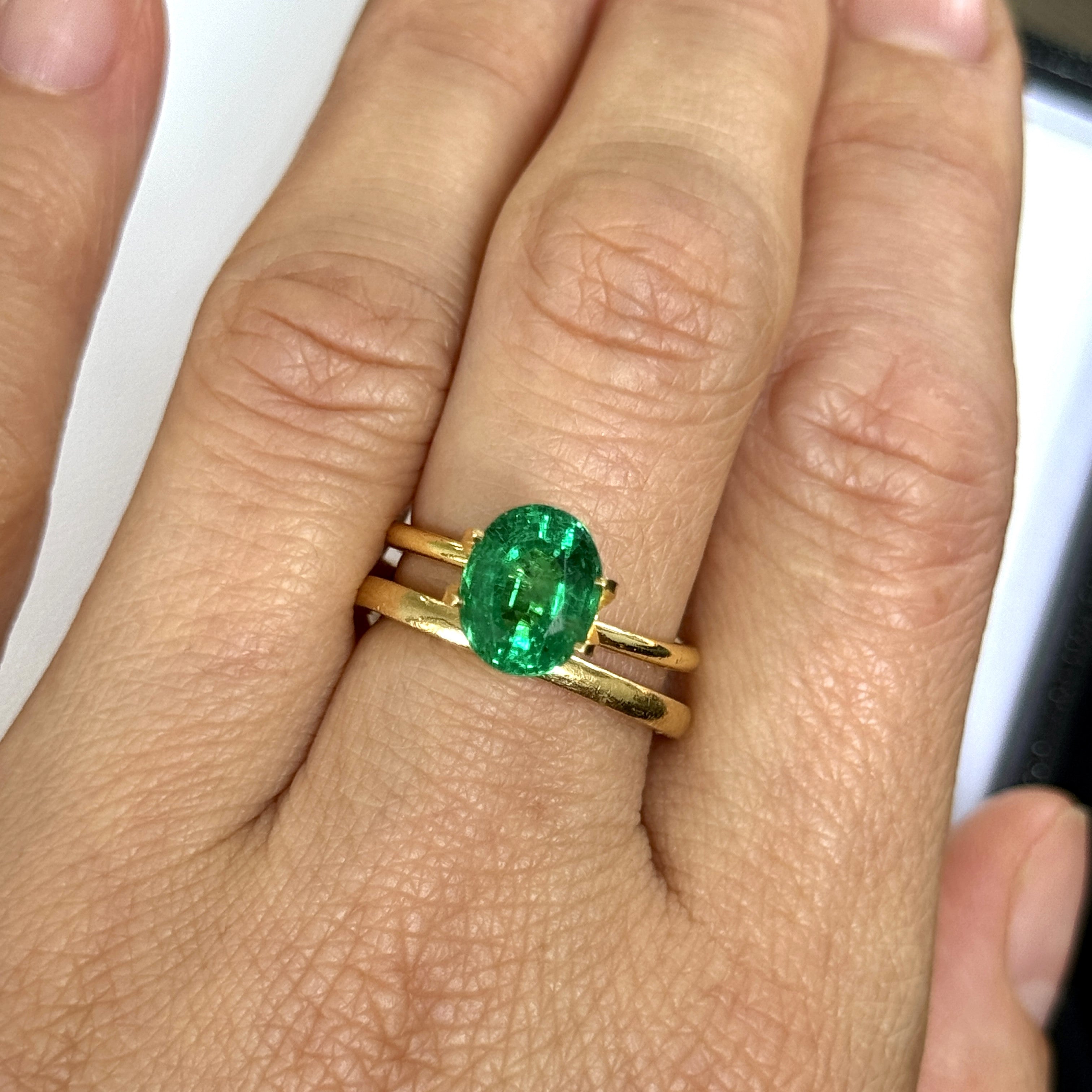 Emerald 2.32ct Oval