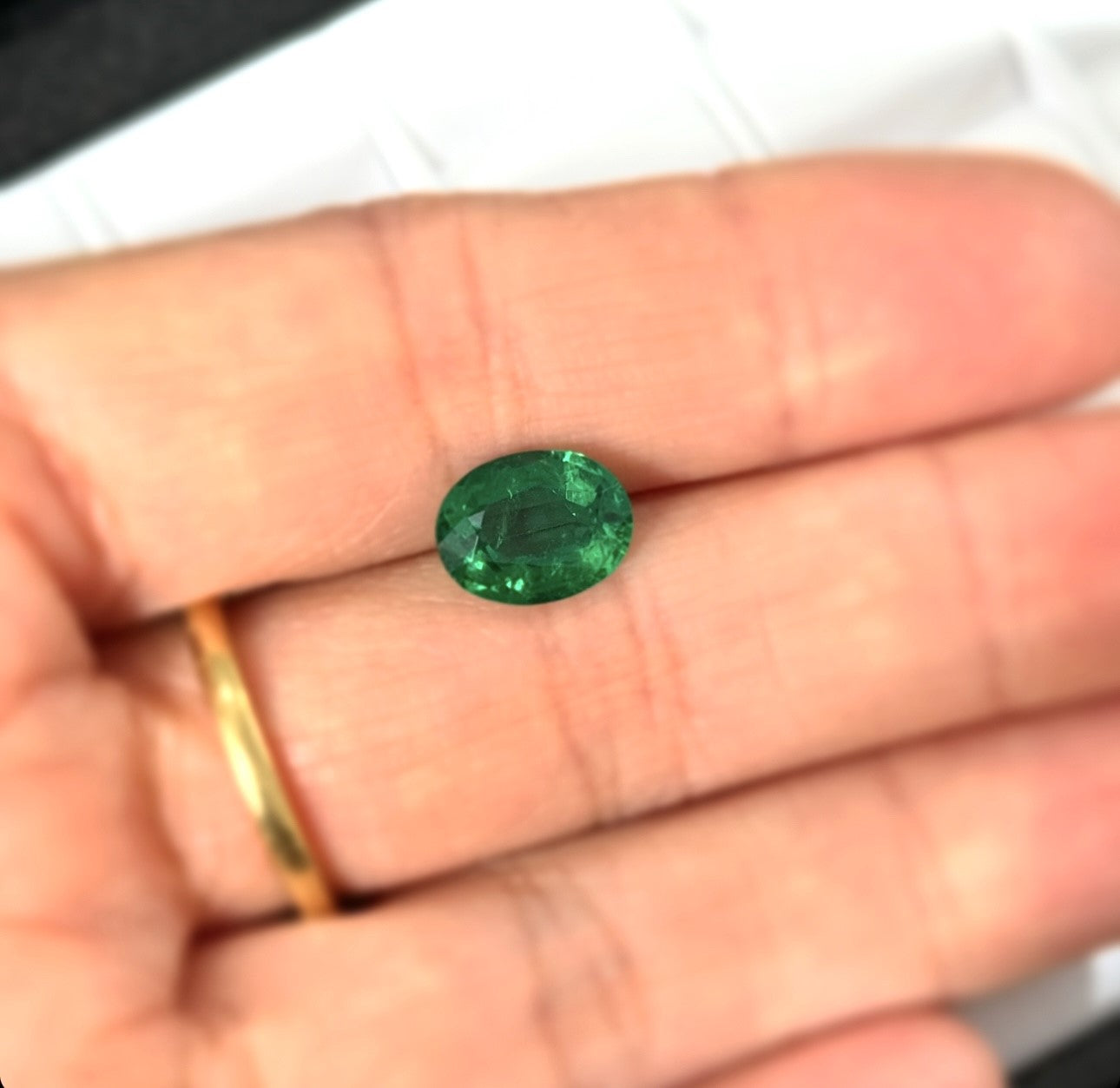 Emerald 2.26ct Oval