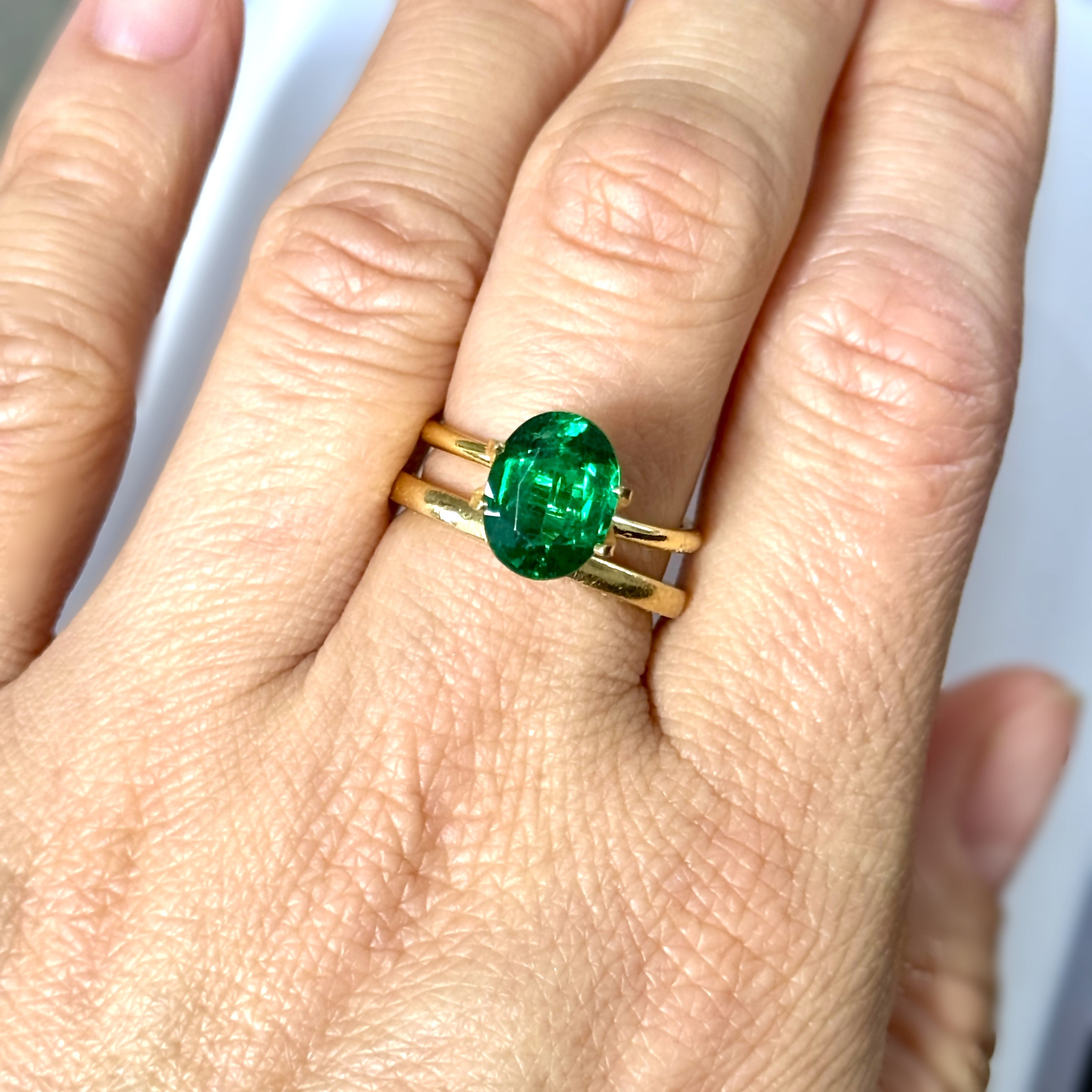 Emerald 2.26ct Oval
