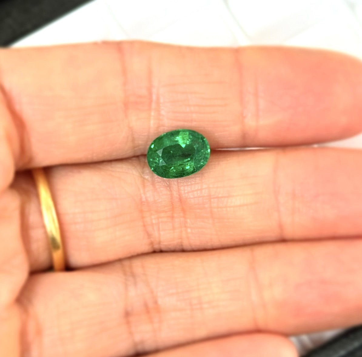 Emerald 2.26ct Oval