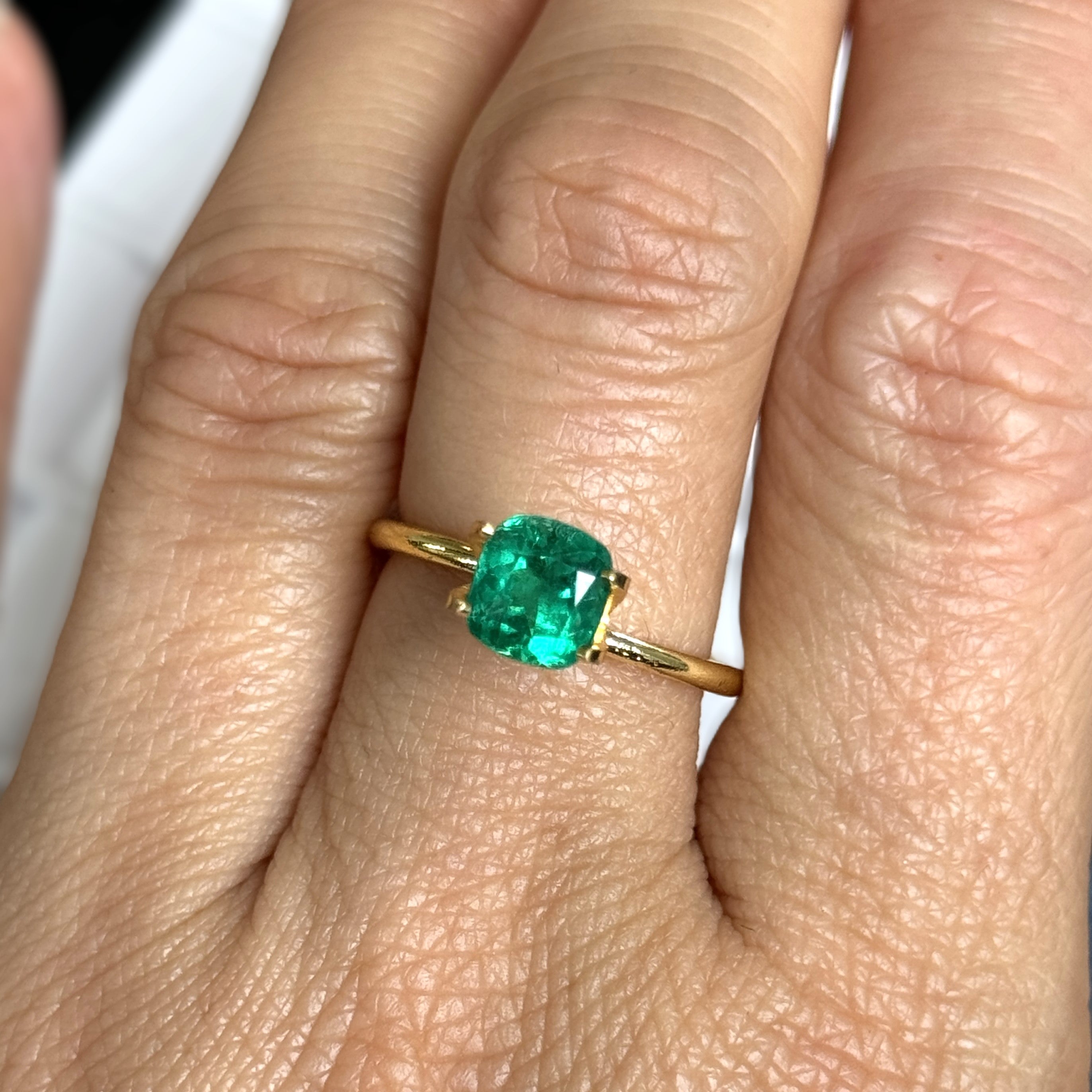 Emerald 1.18ct Cushion