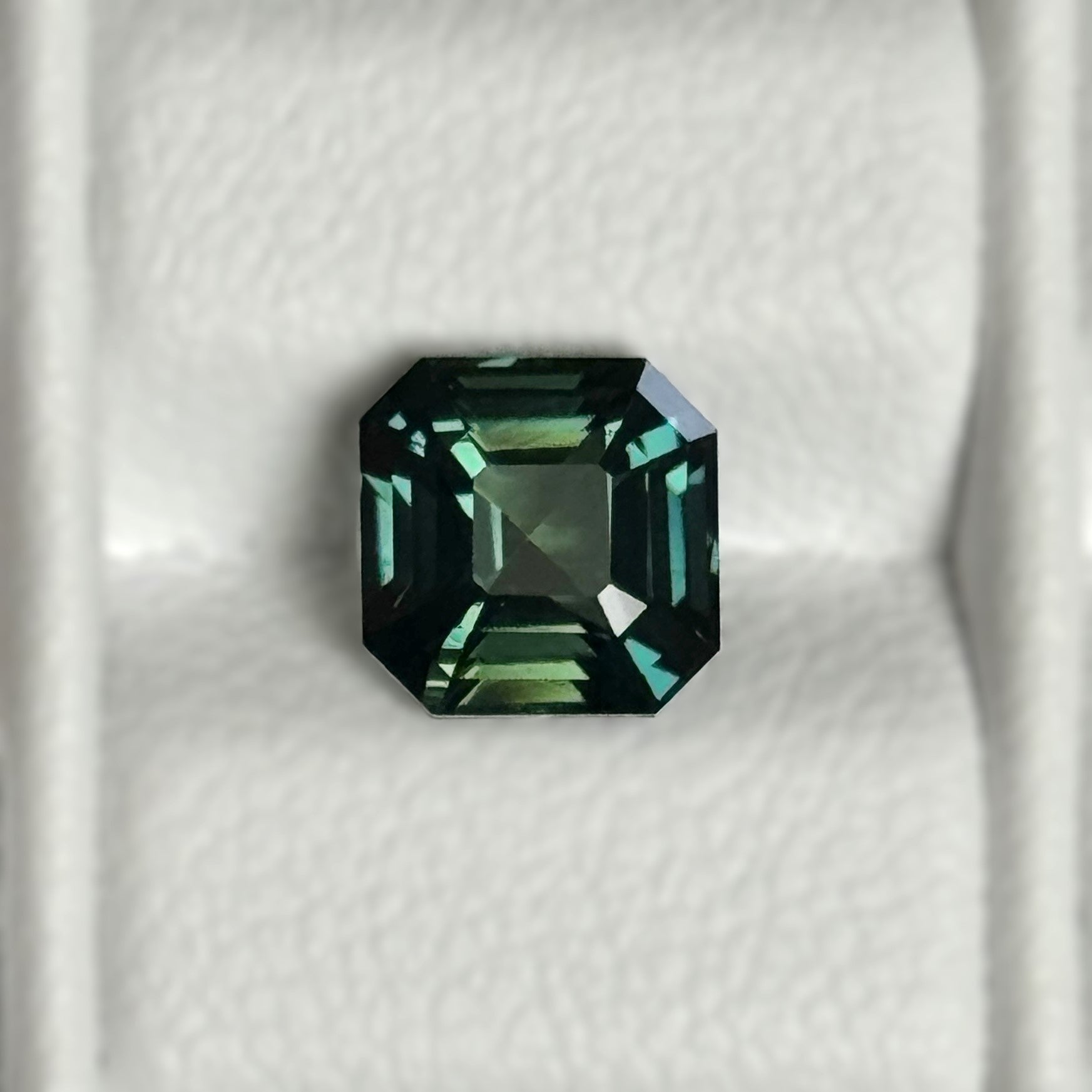 Green Sapphire 2.05ct Octagonal
