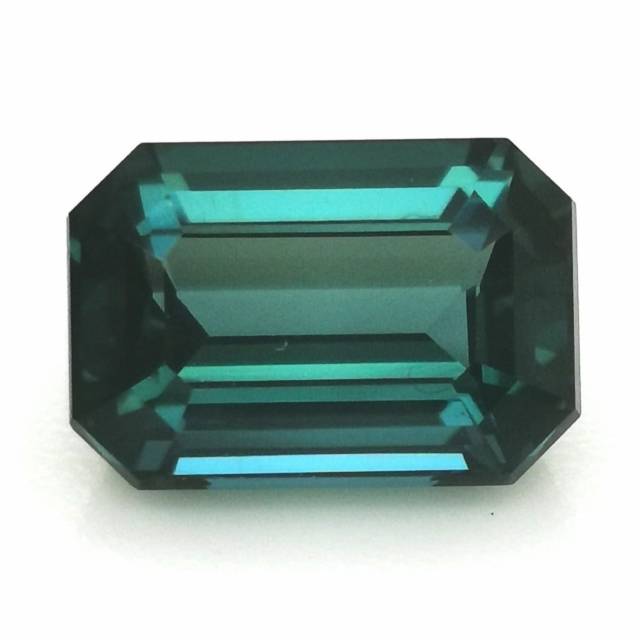 Green Sapphire 2.49ct Octagonal