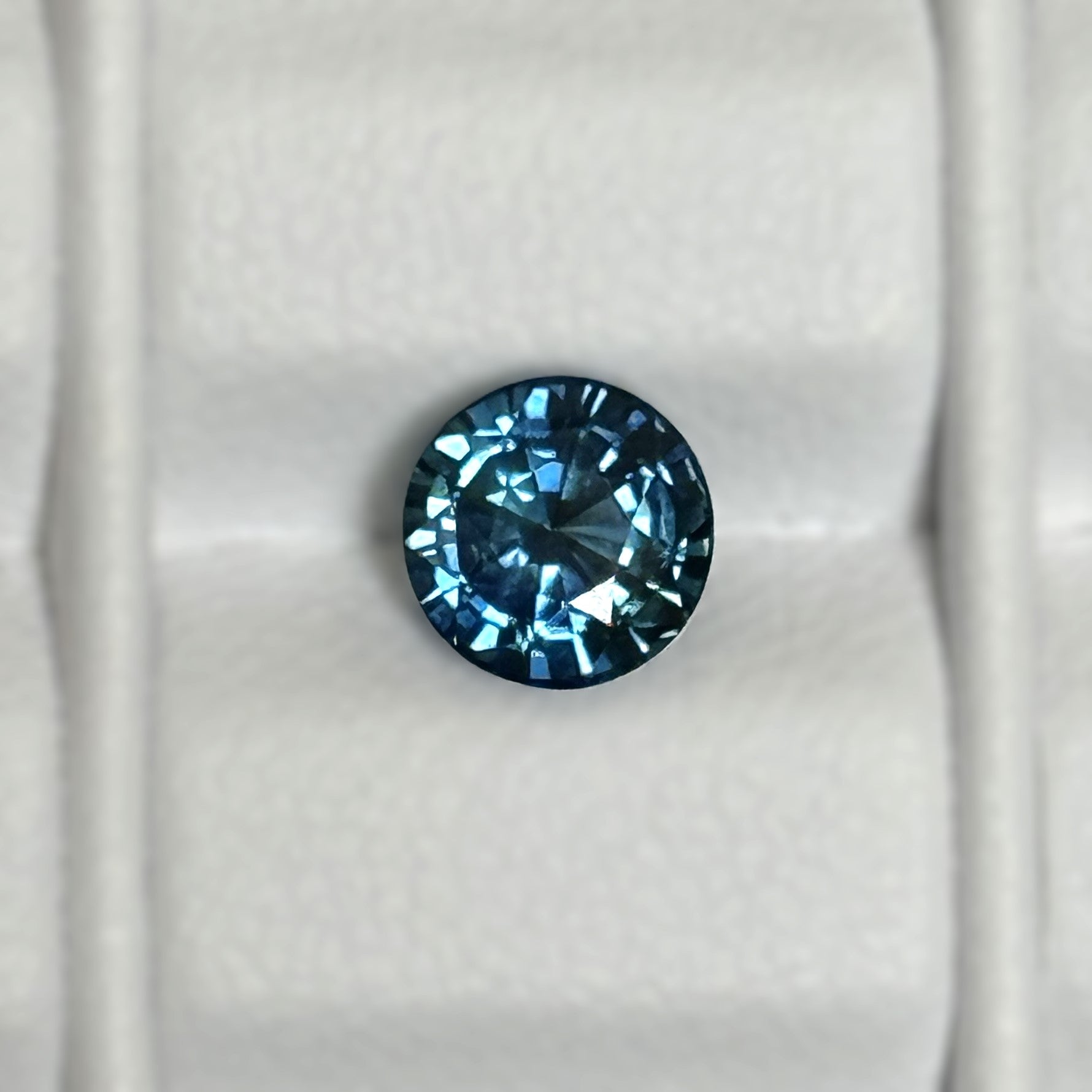 Green Sapphire 1.51ct Round