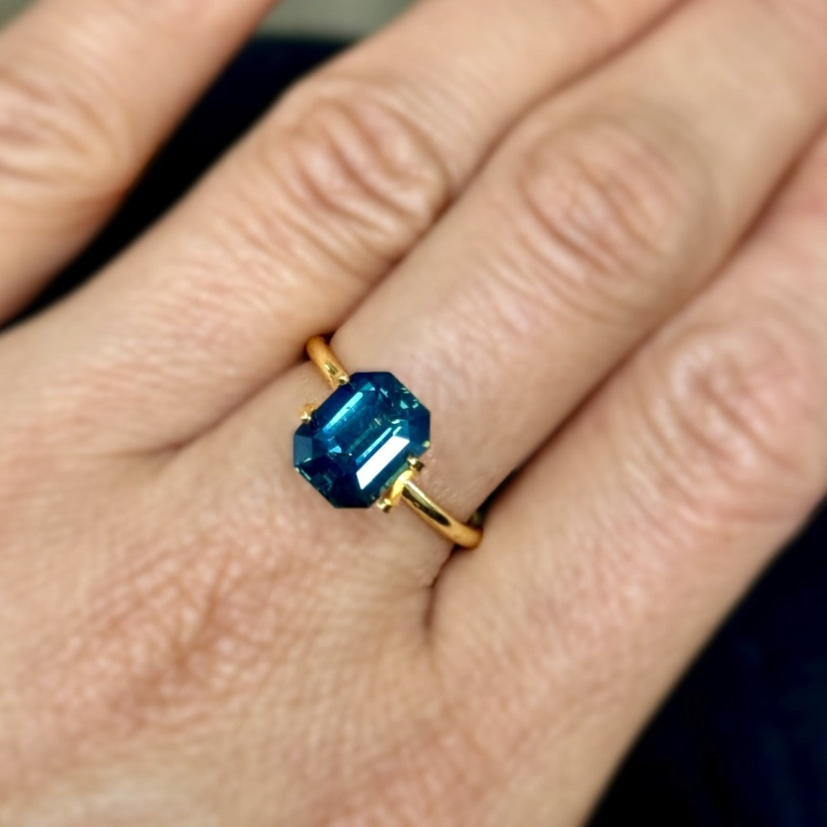 Green Sapphire 3.59ct Octagonal