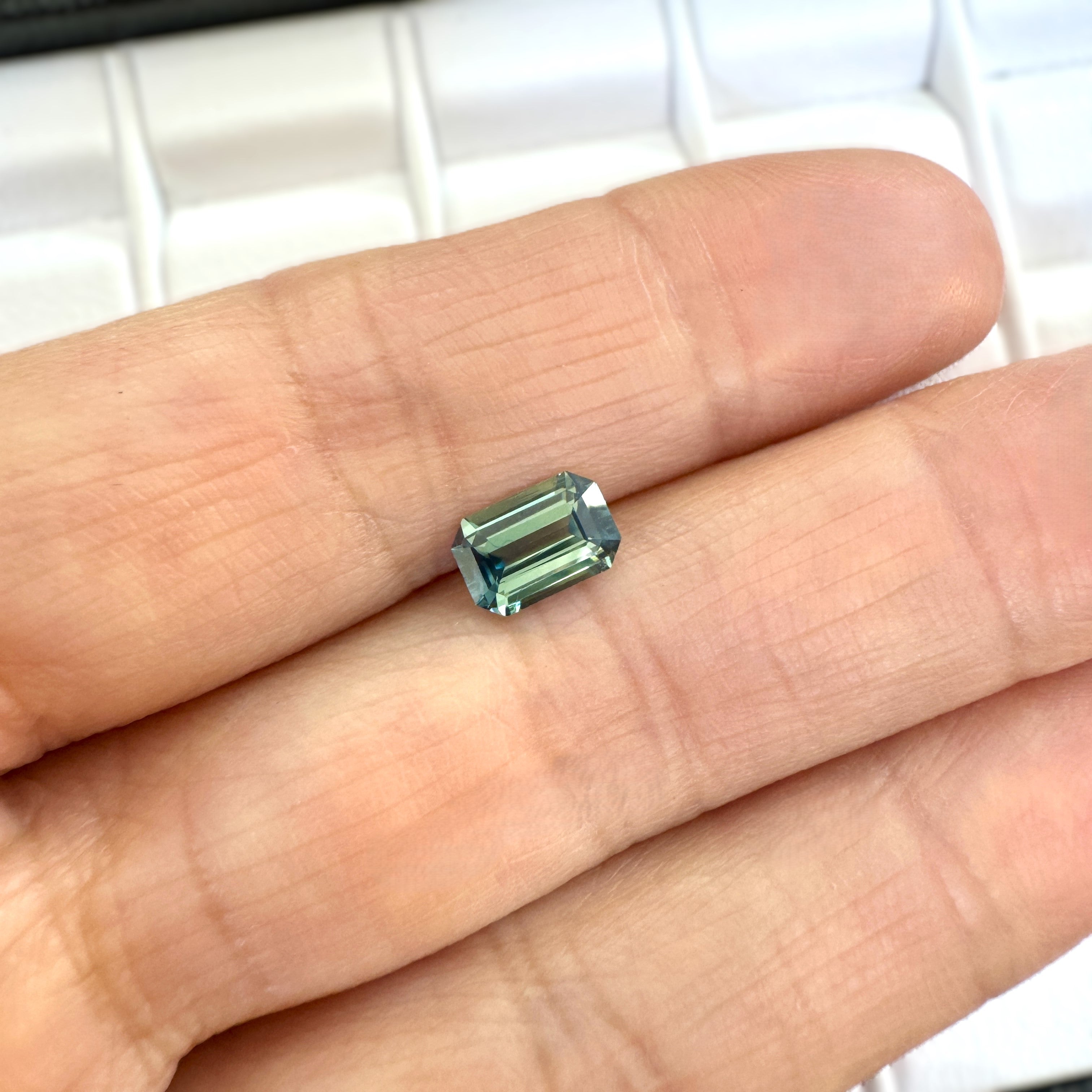 Green Sapphire 1.25ct Octagonal