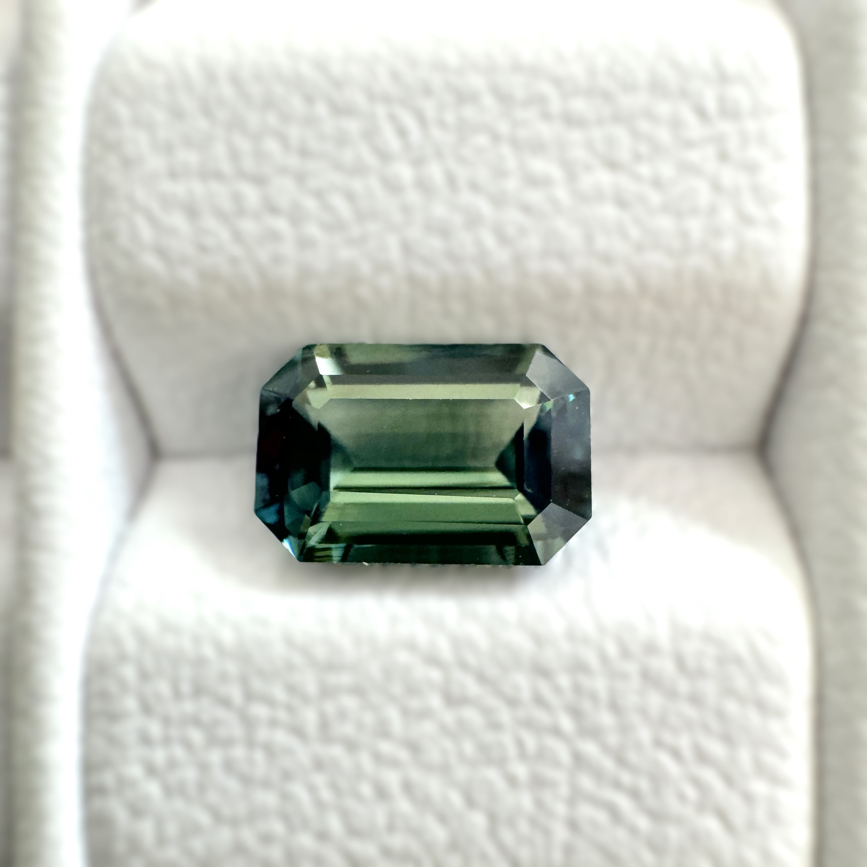 Green Sapphire 1.25ct Octagonal