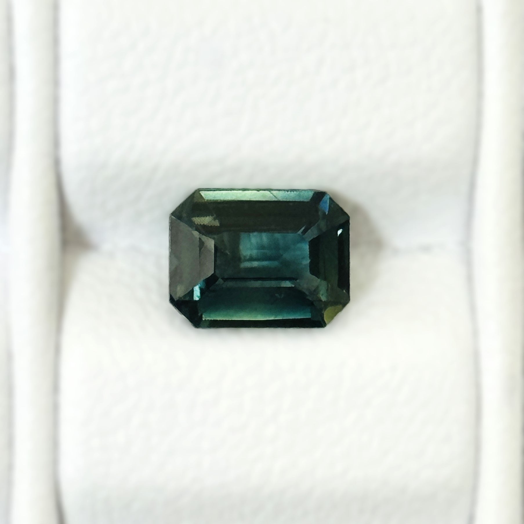 Green Sapphire 1.20ct Octagonal