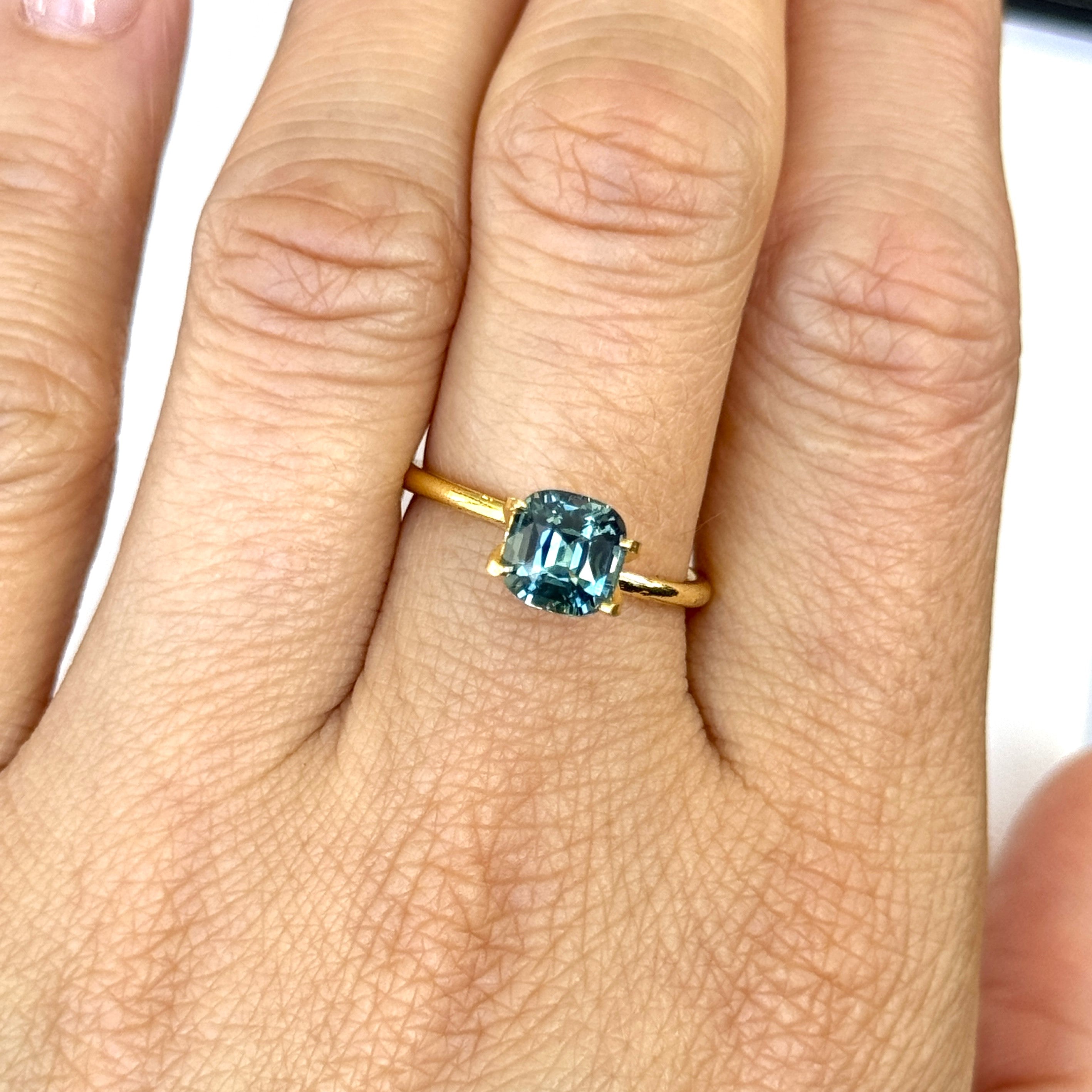 Green Sapphire 1.67ct Cushion