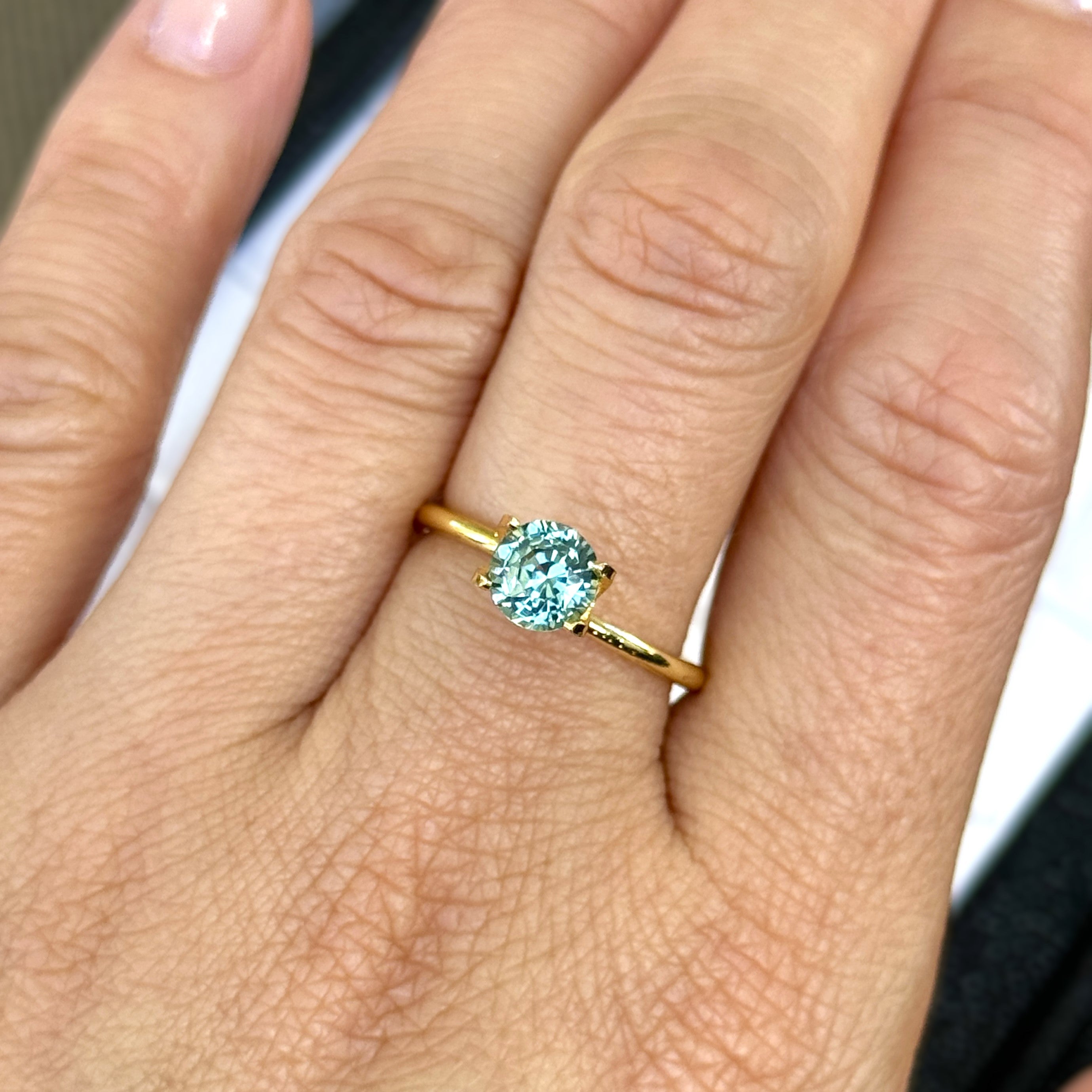 Green Sapphire 1.25ct Round