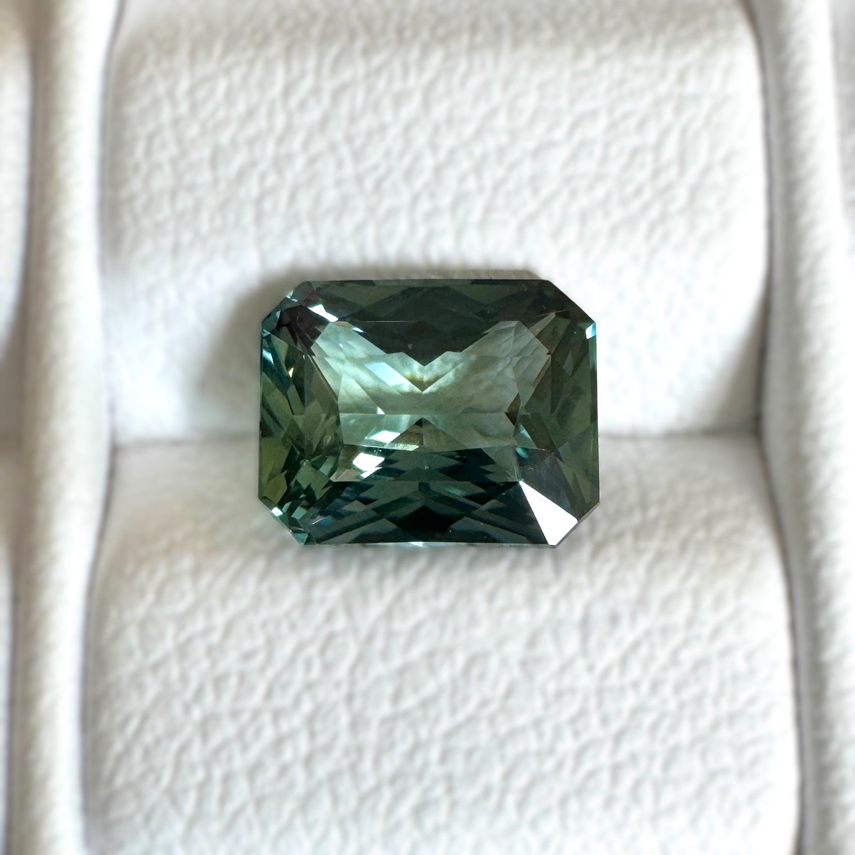 Green Sapphire 2.25ct Radiant
