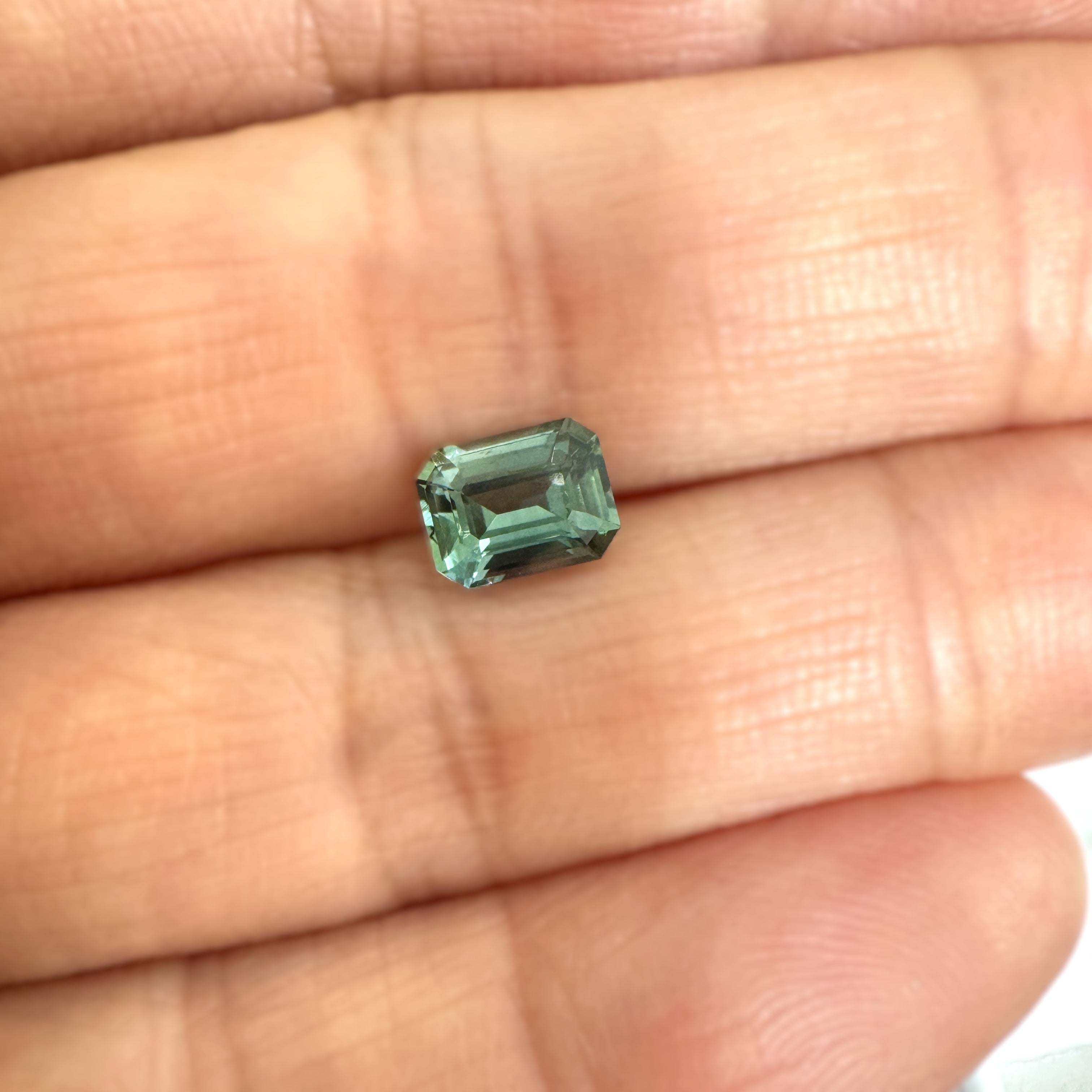 Green Sapphire 1.32ct Octagonal