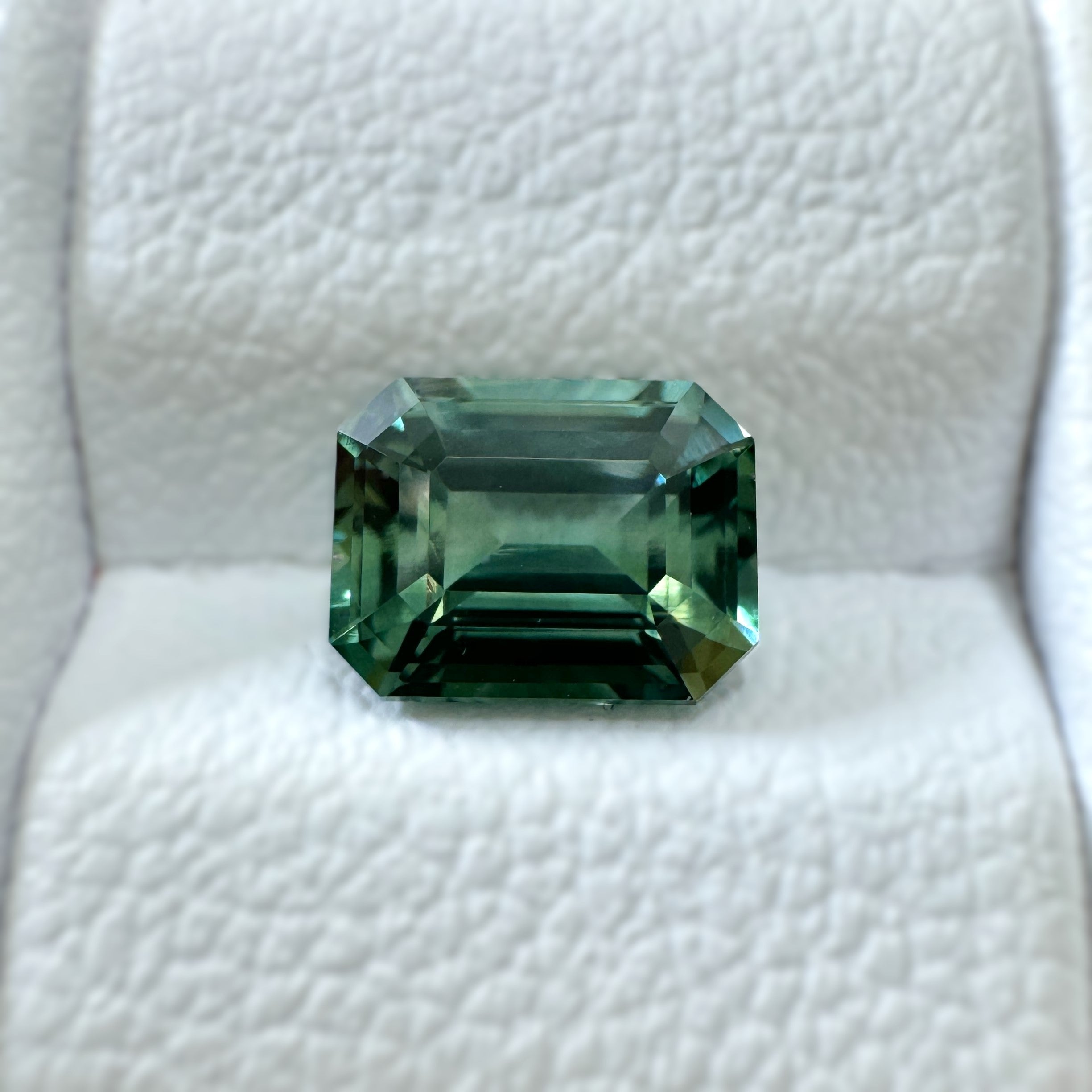Green Sapphire 1.32ct Octagonal