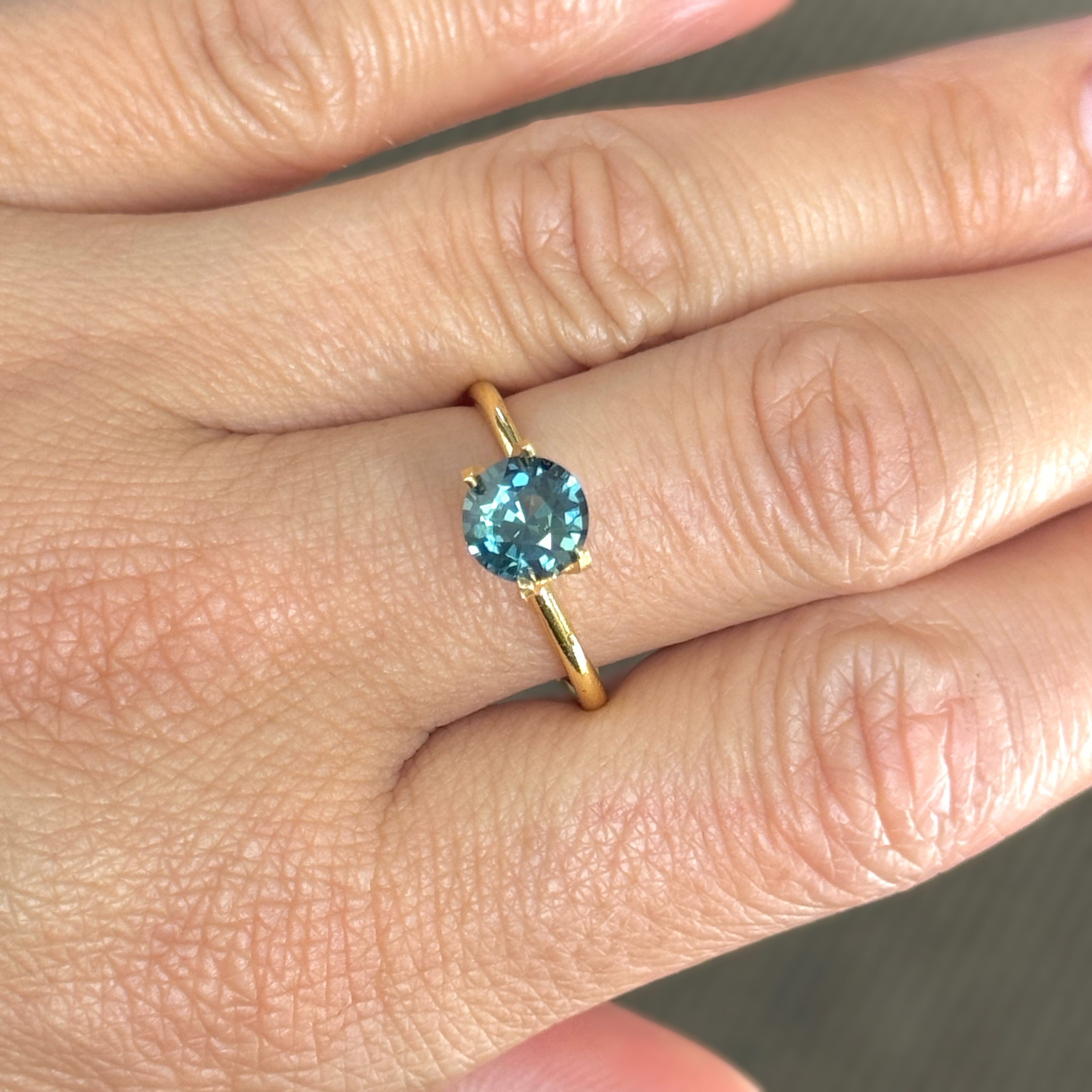 Green Sapphire 1.55ct Round