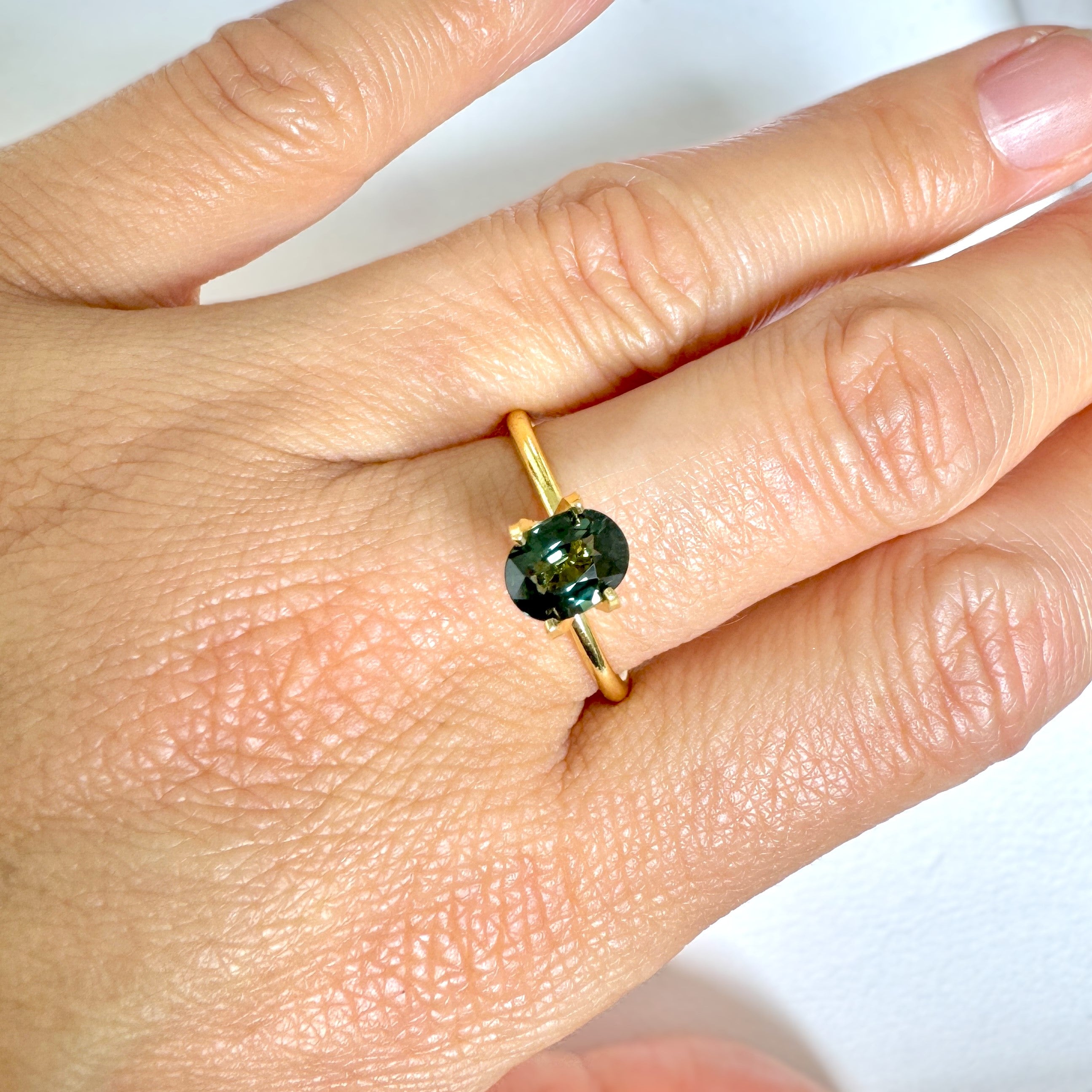 Green Sapphire 1.15ct Oval