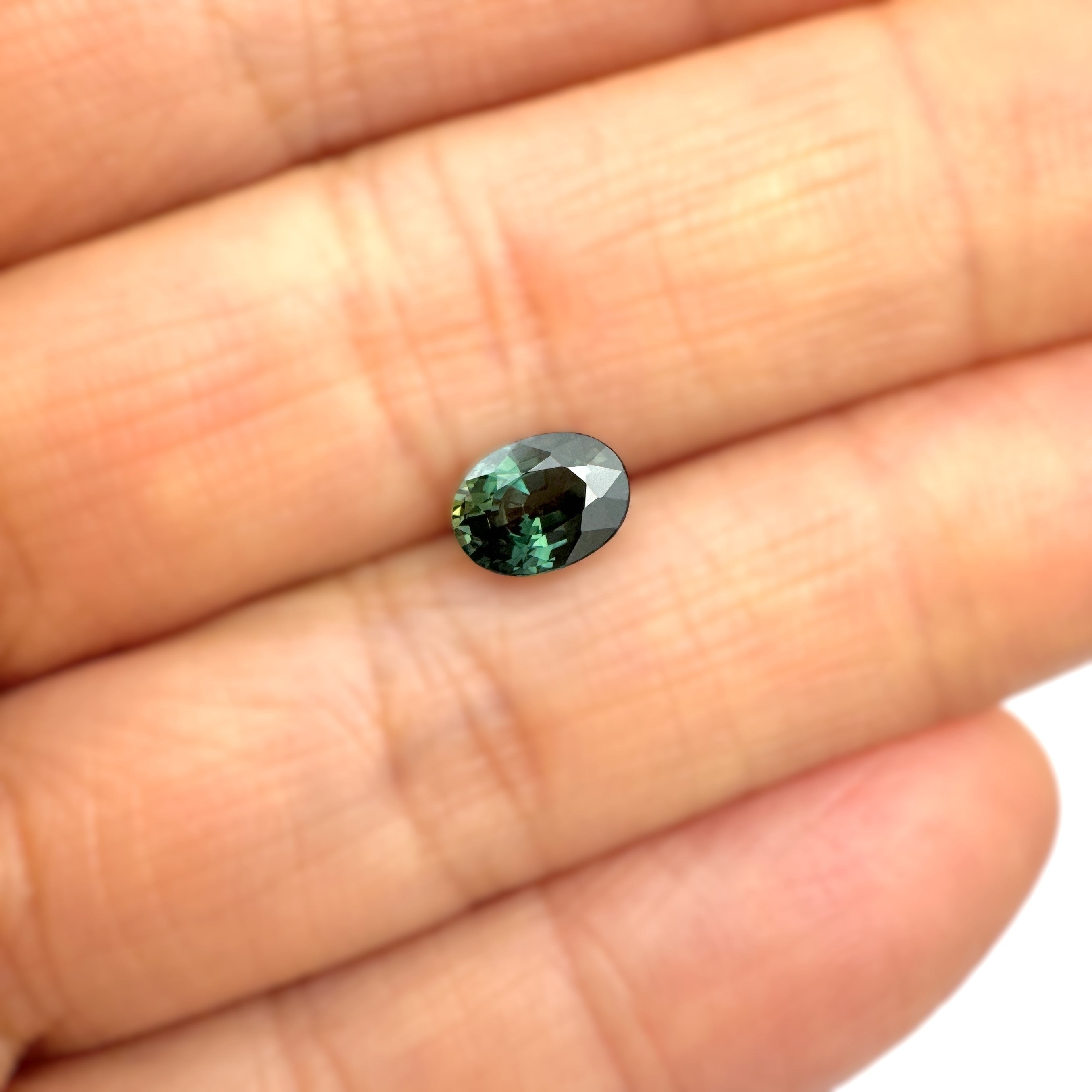 Green Sapphire 1.13ct Oval