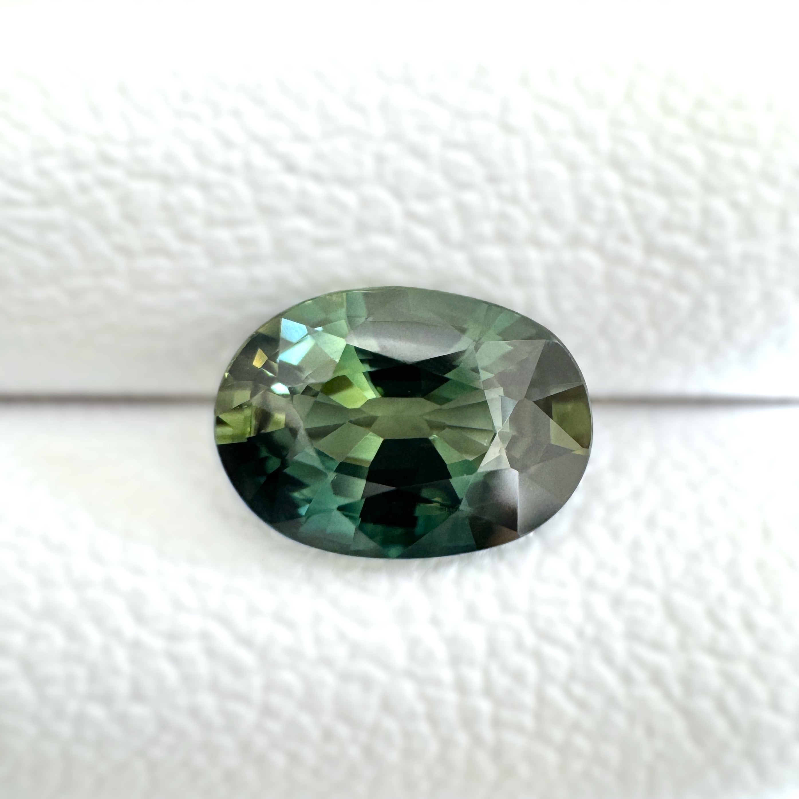 Green Sapphire 1.06ct Oval