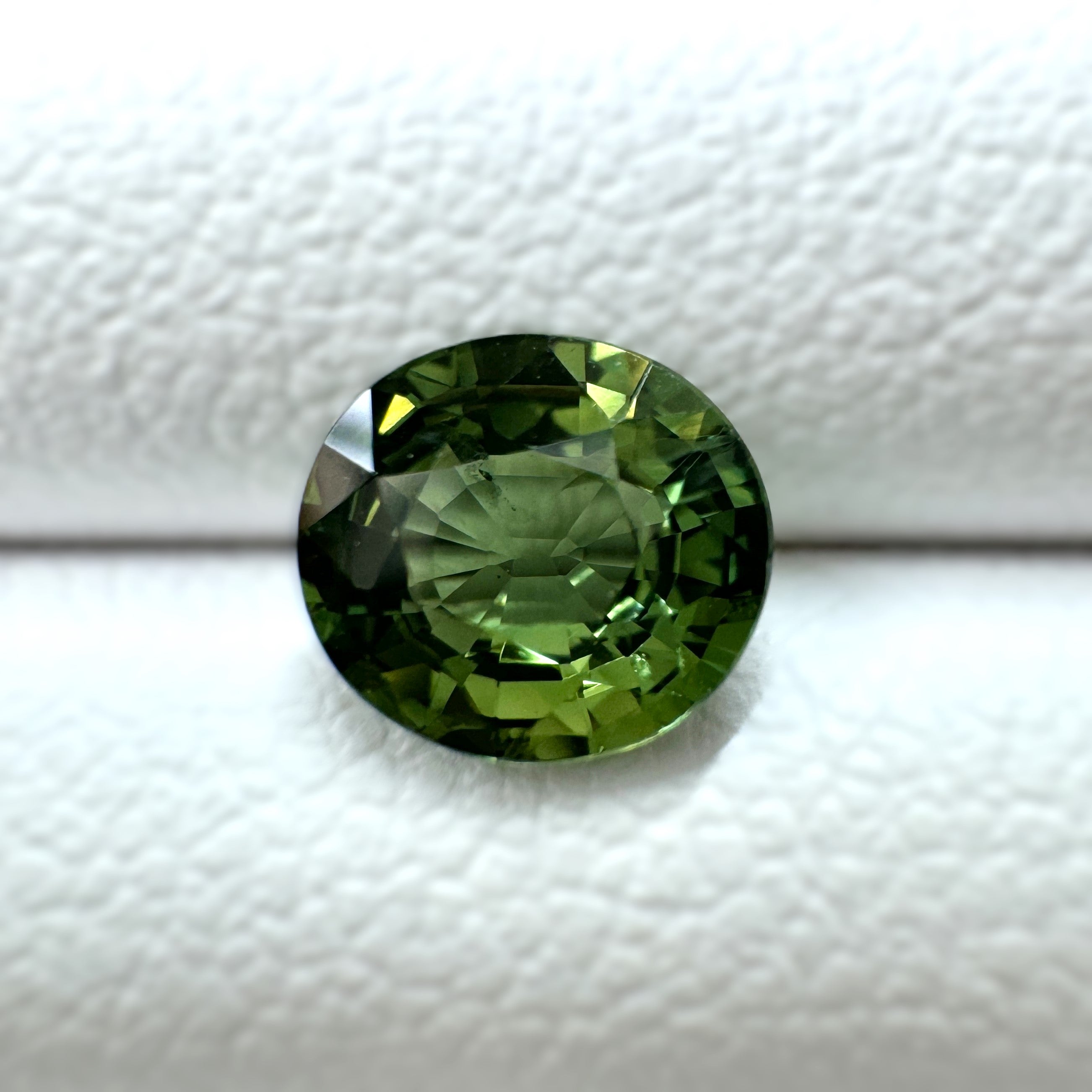 Green Sapphire 1.05ct Oval