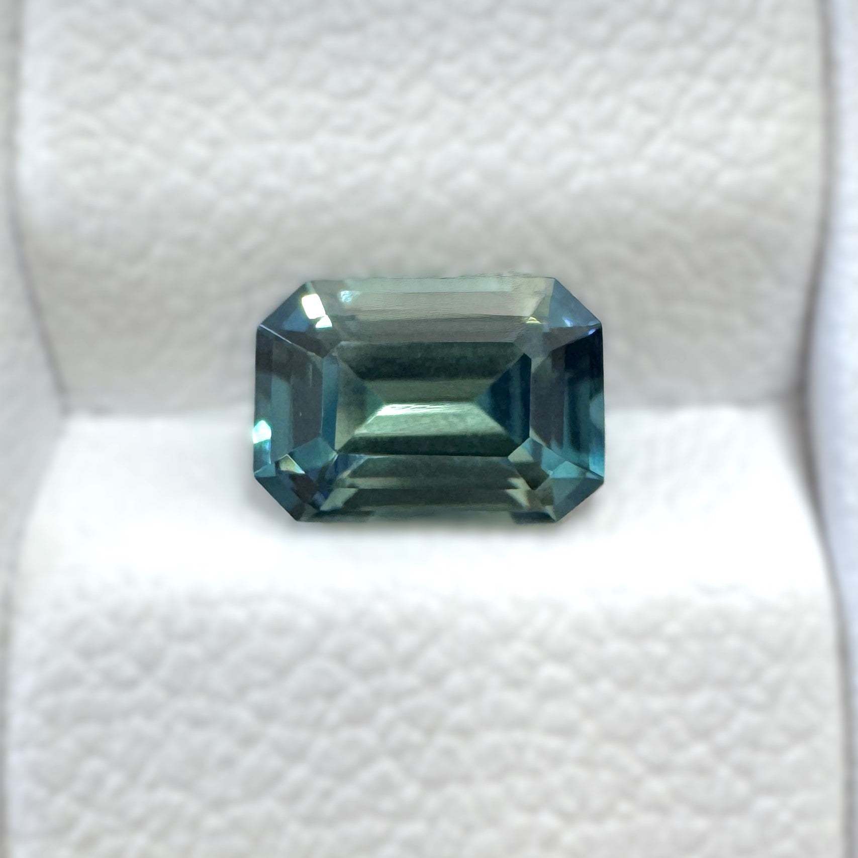 Green Sapphire 1.10ct Octagonal