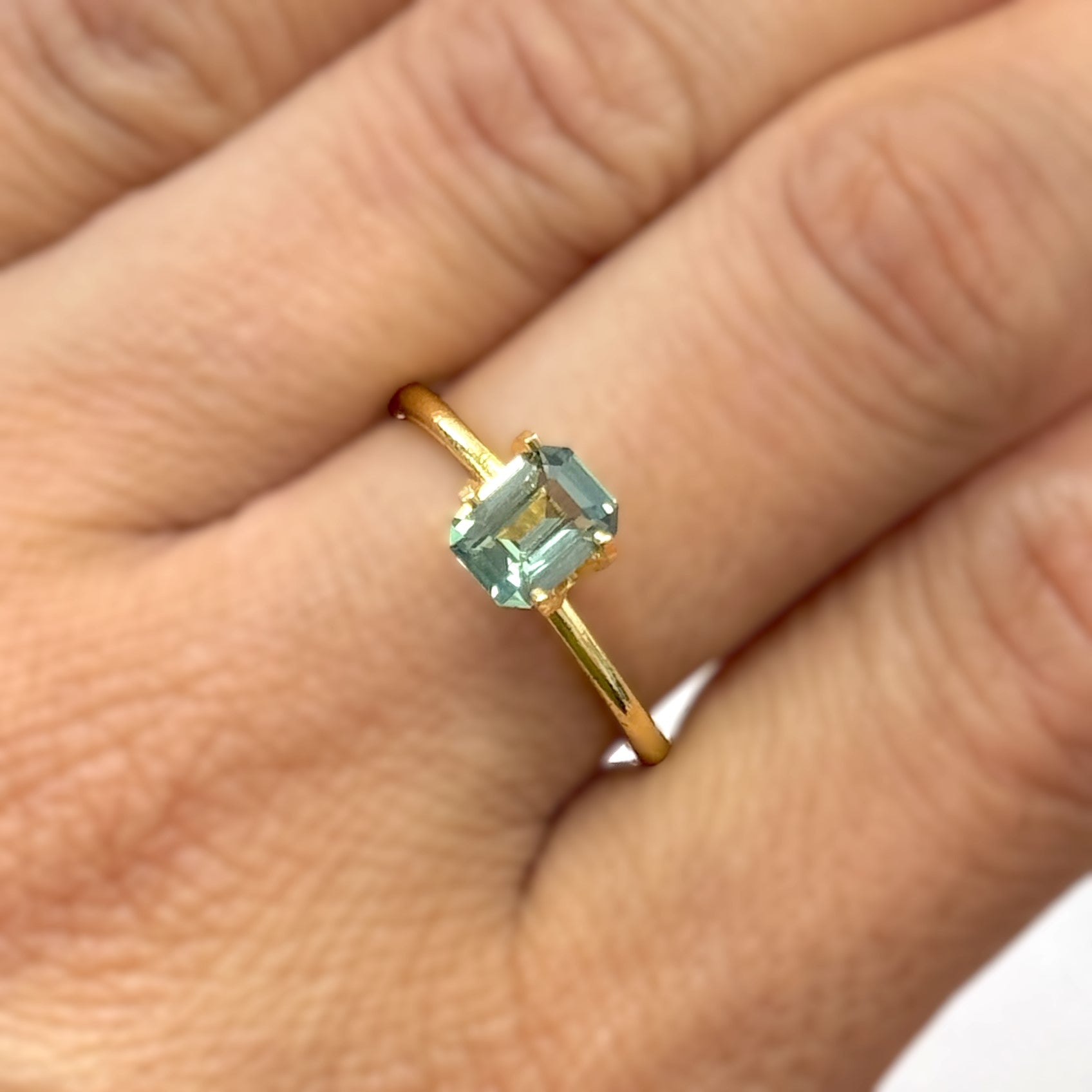 Green Sapphire 1.10ct Octagonal