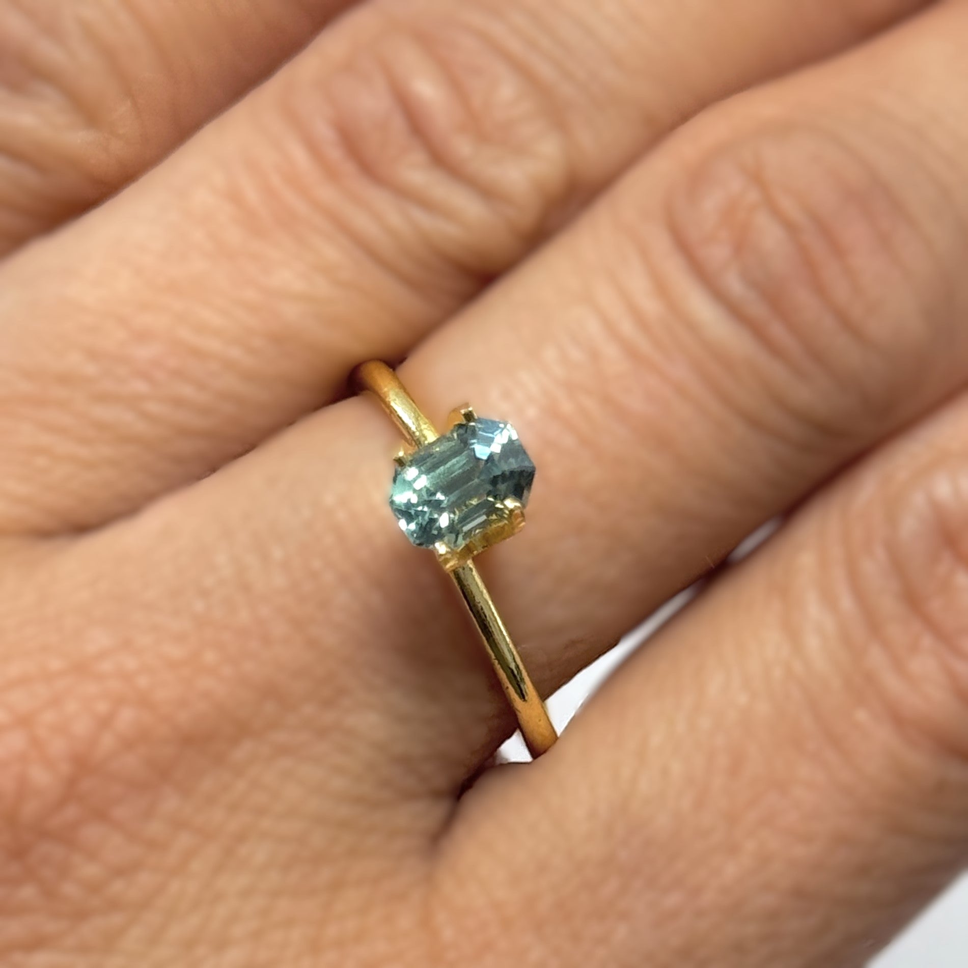 Green Sapphire 1.01ct Octagonal
