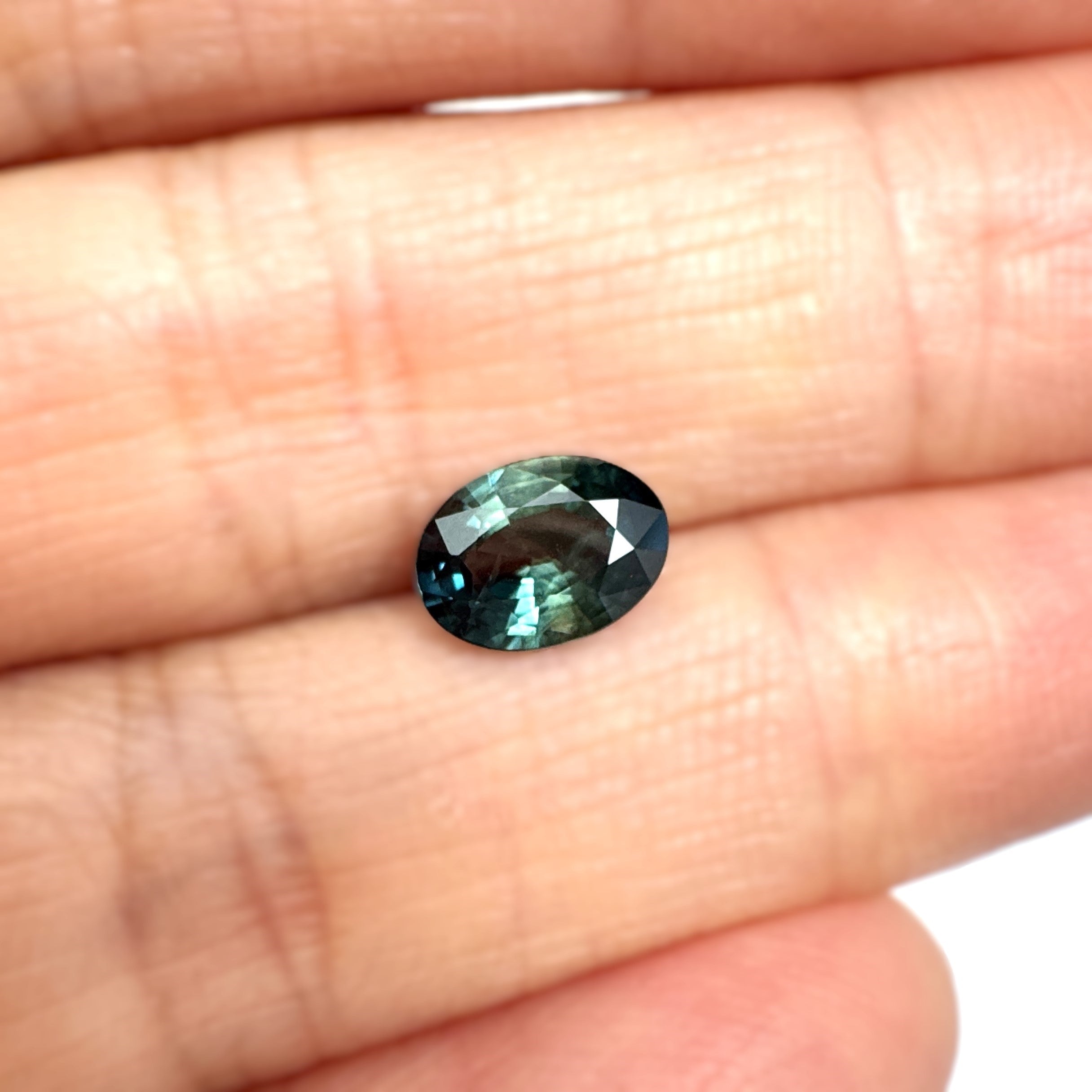 Green Sapphire 1.17ct Oval