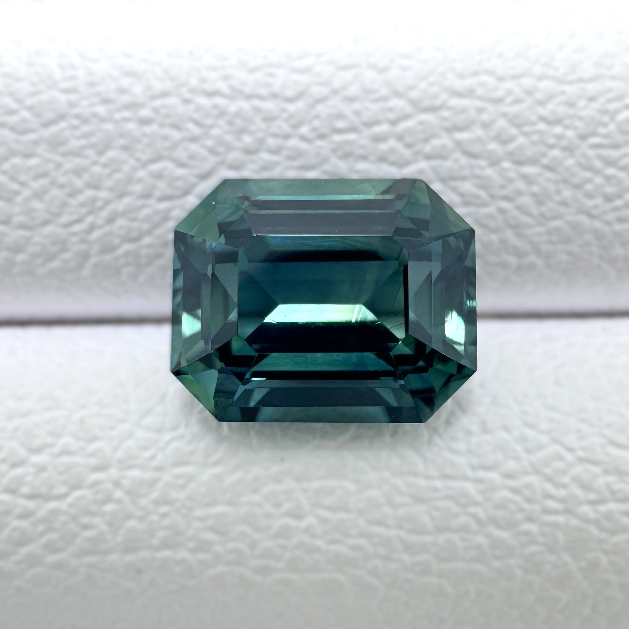 Green Sapphire 2.05ct Octagonal