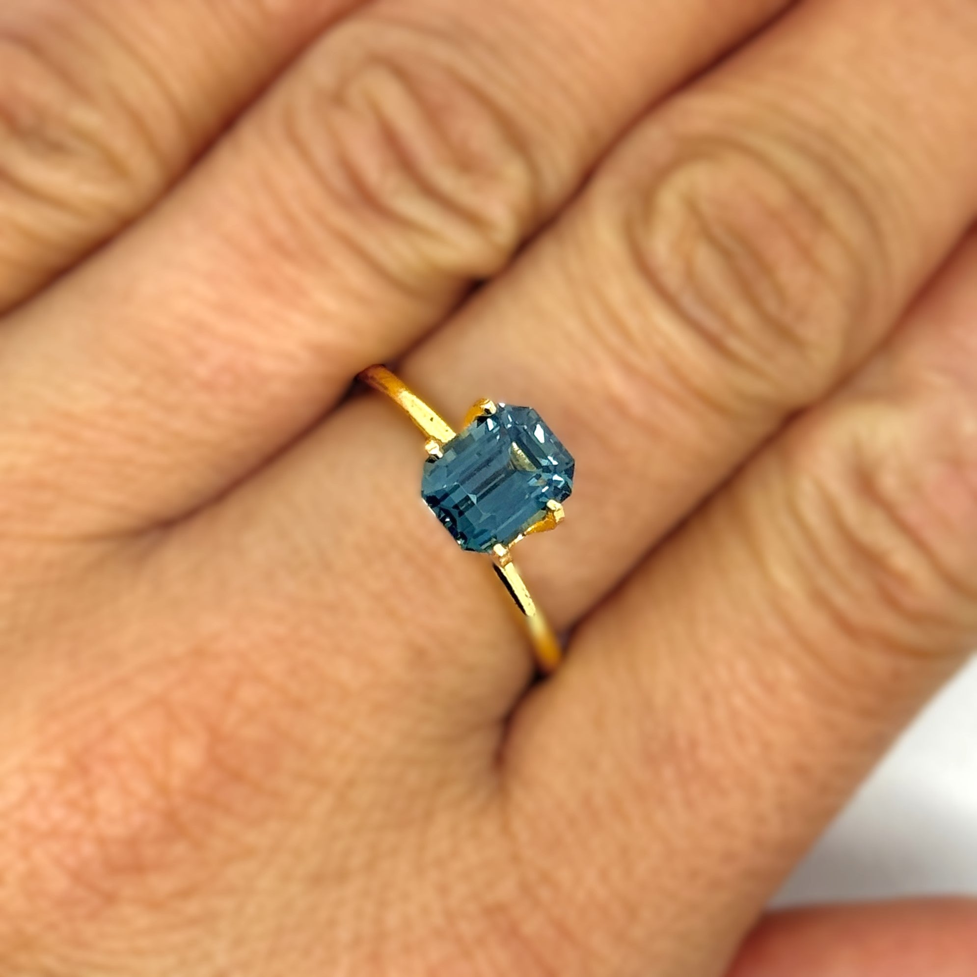 Green Sapphire 2.05ct Octagonal