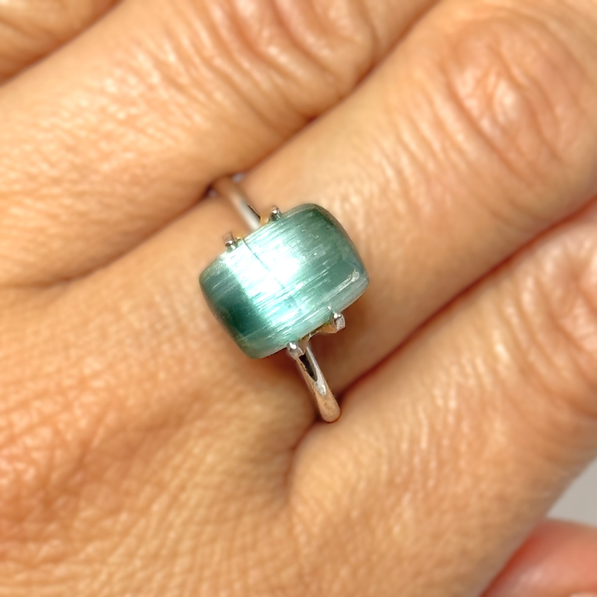 Green Tourmaline 4.23ct Cats Eye