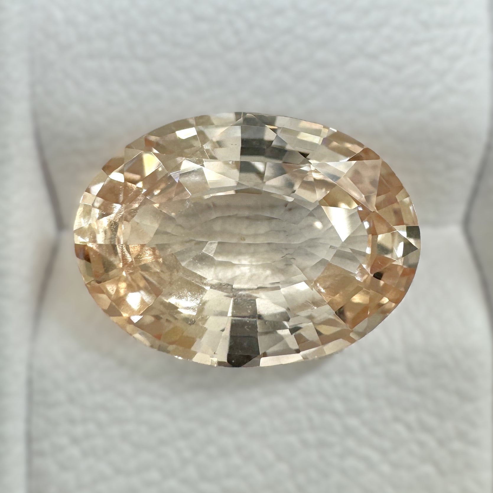 Peach Sapphire 4.06ct Oval