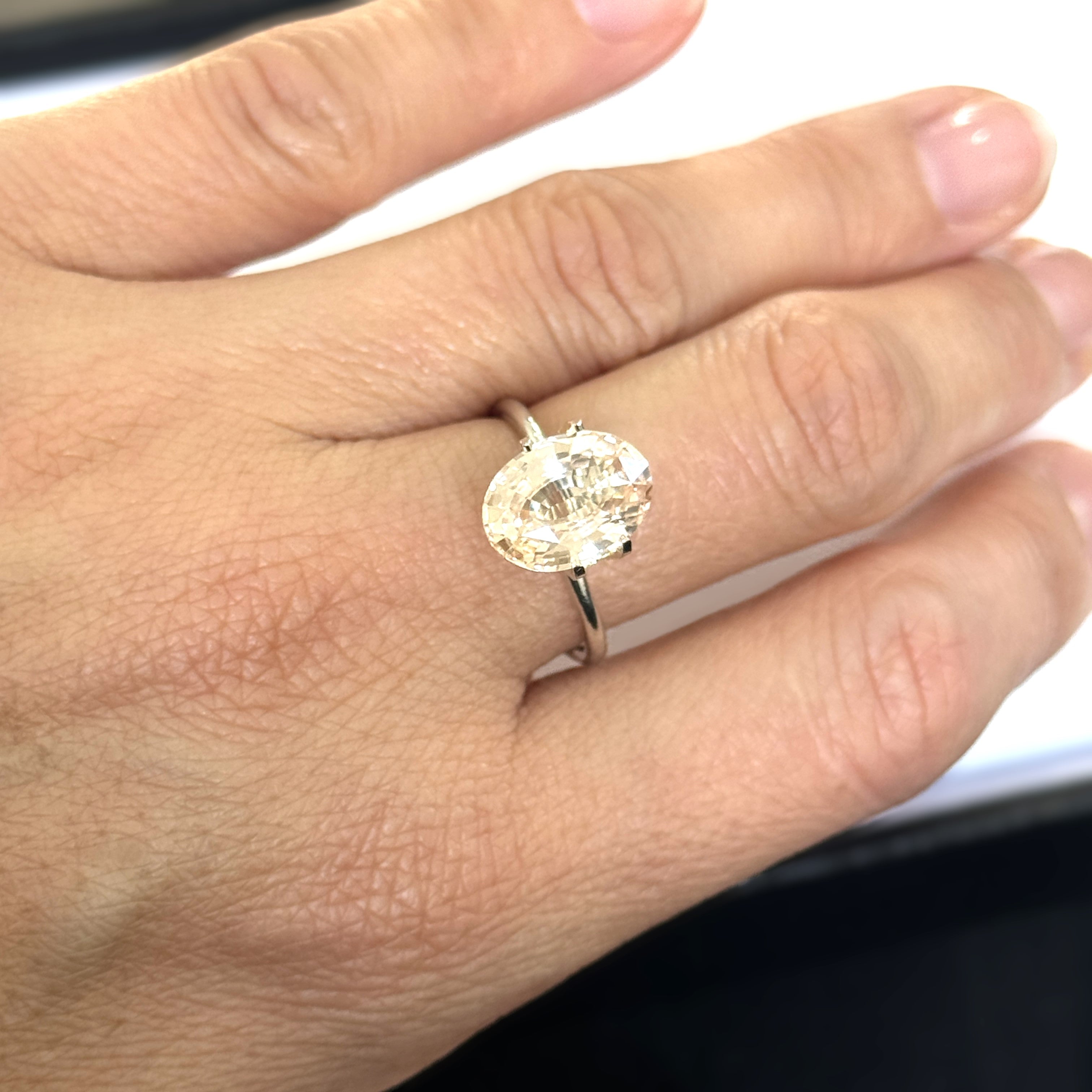 Peach Sapphire 4.06ct Oval