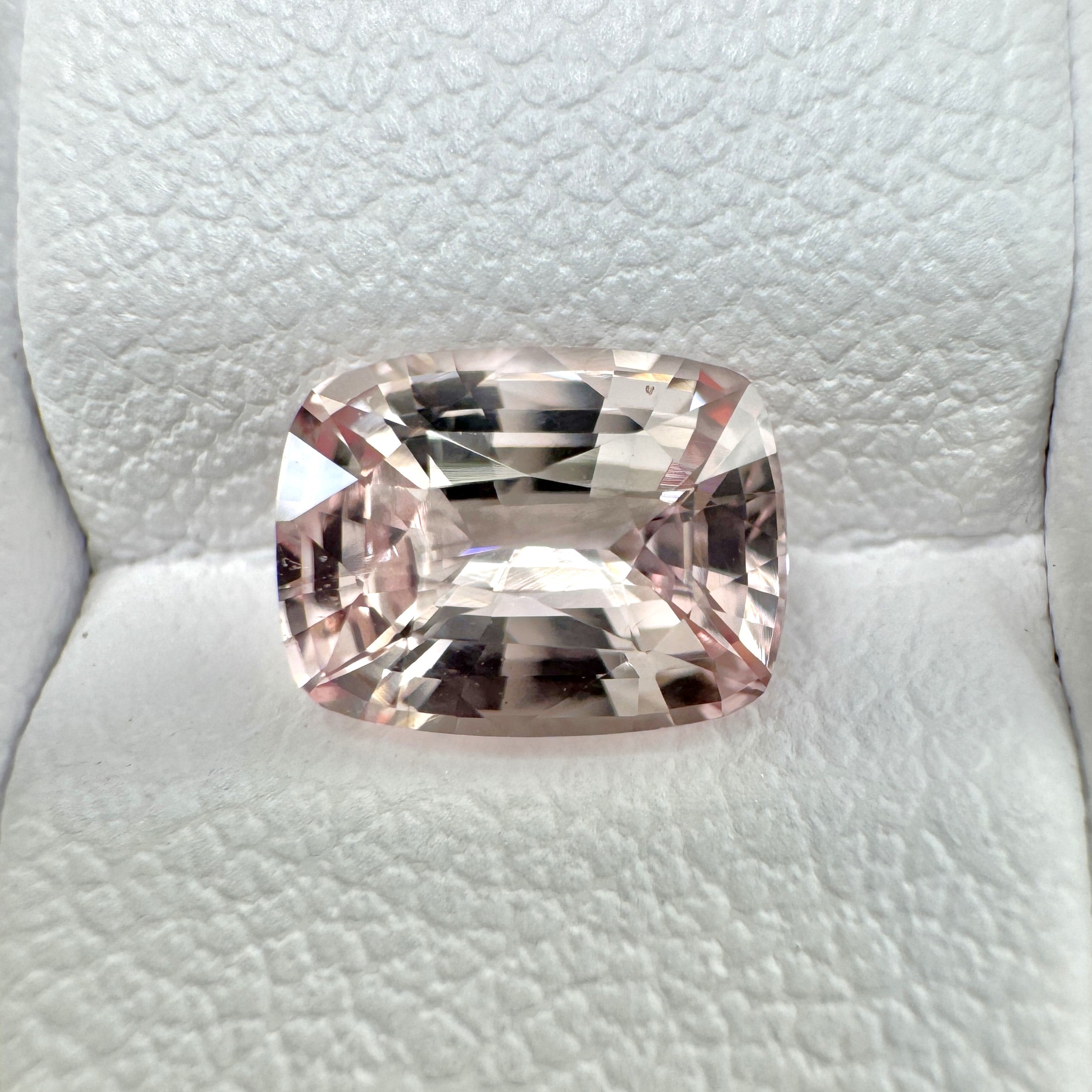 Peach Sapphire 1.62ct Cushion