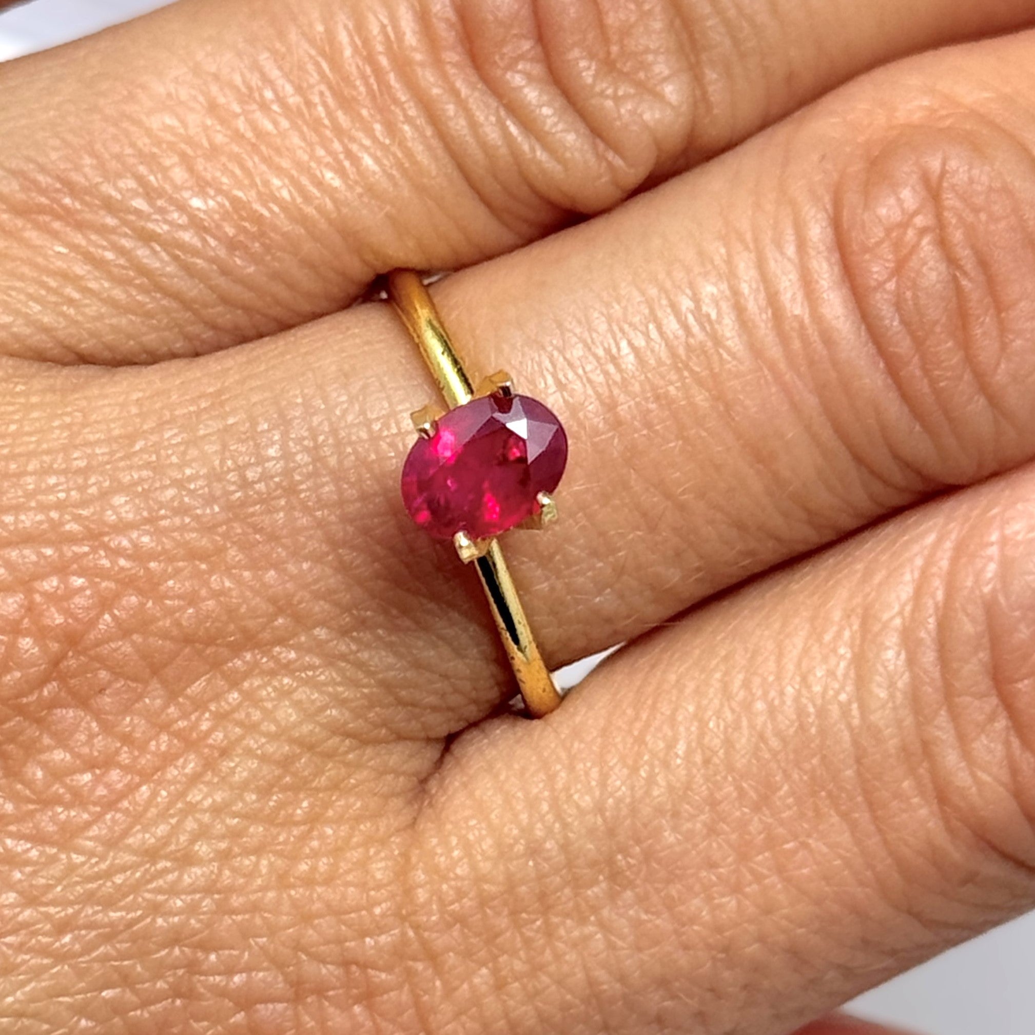 Ruby 1.08ct Oval