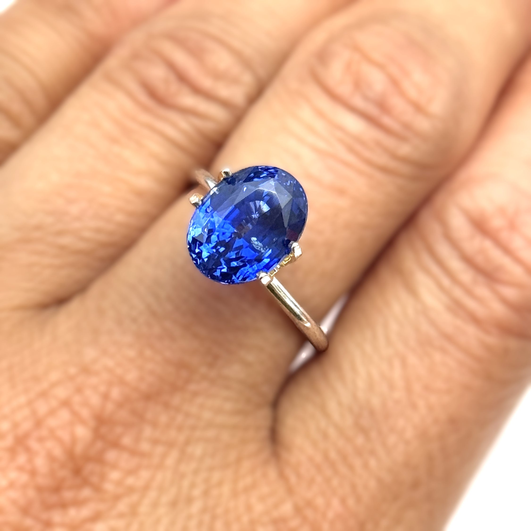 Blue Sapphire 6.07ct Oval