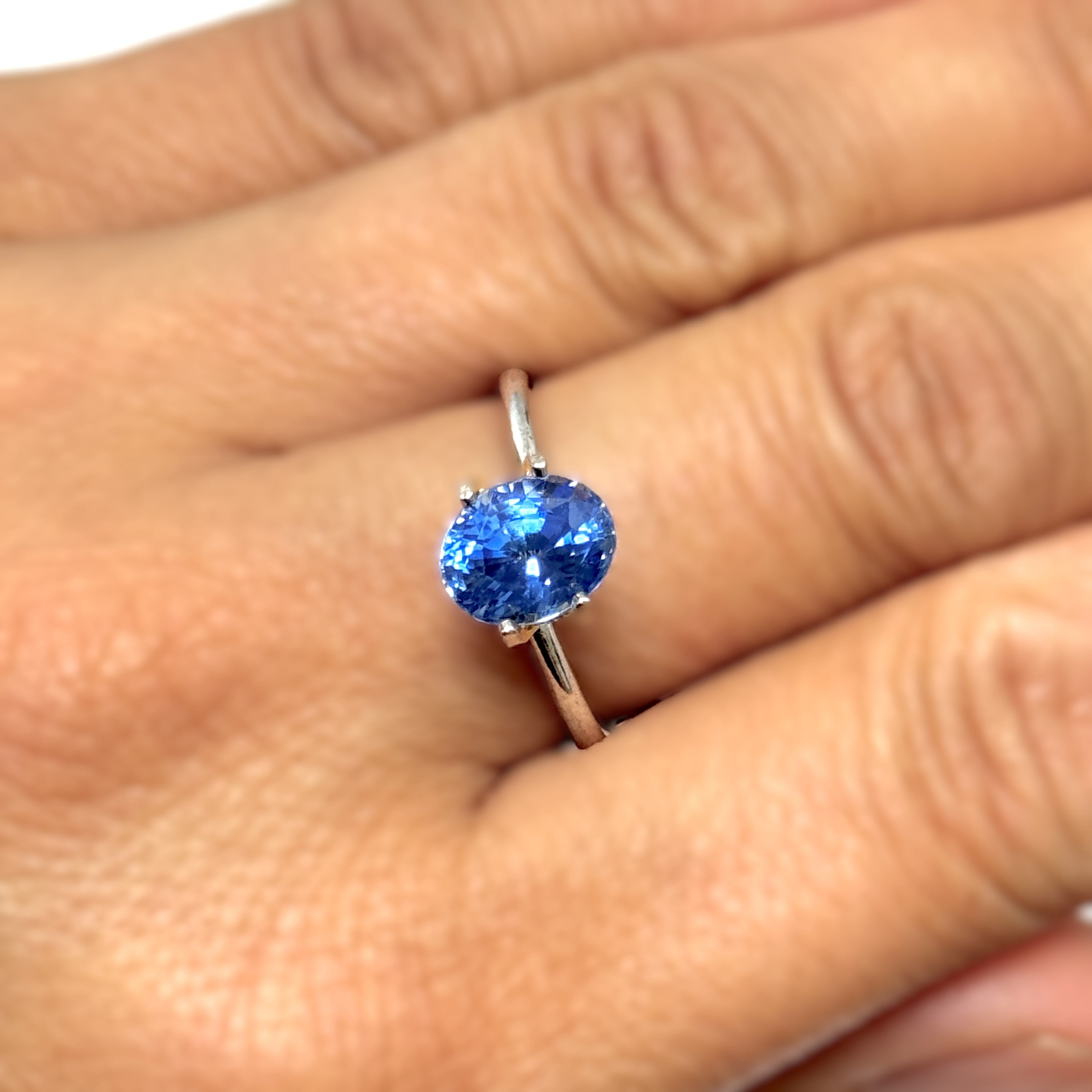 Blue Sapphire 2.41ct Oval