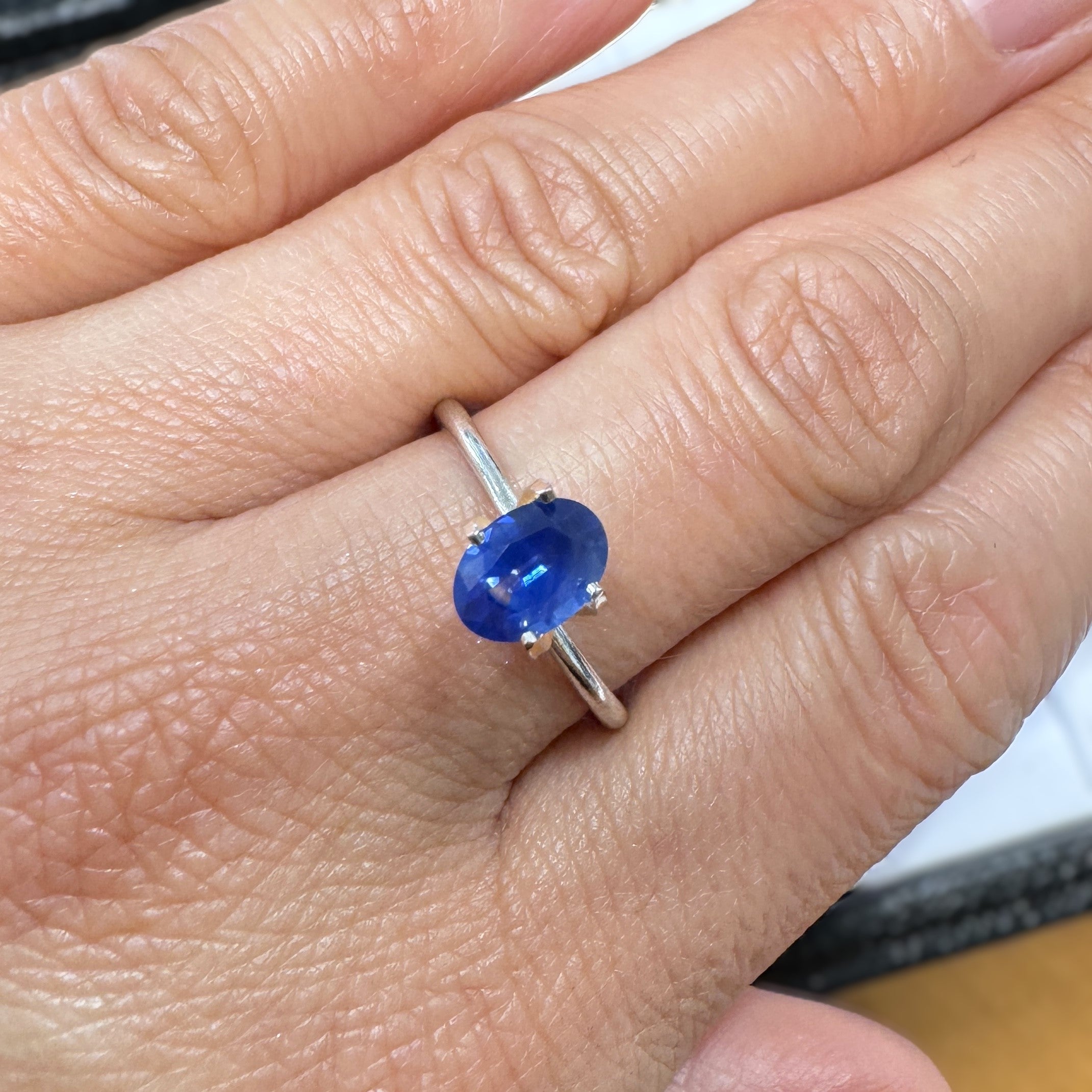 Blue Sapphire 1.03ct Oval