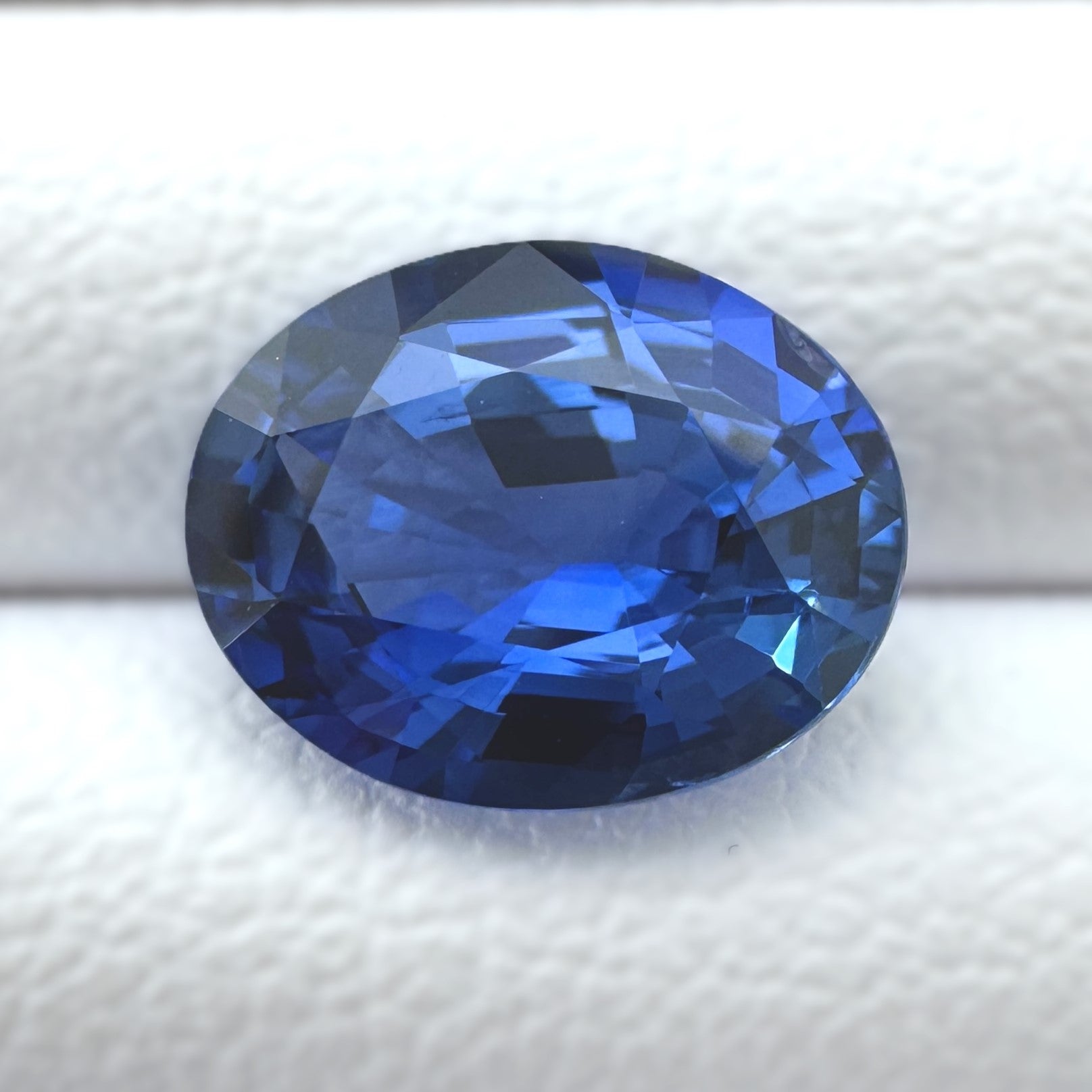 Blue Sapphire 2.87ct Oval