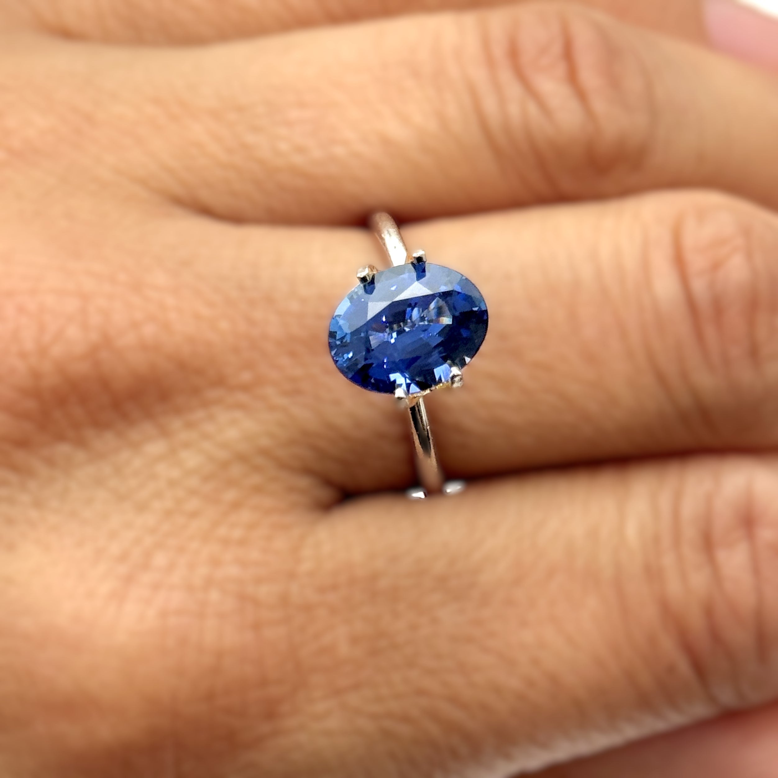 Blue Sapphire 2.87ct Oval