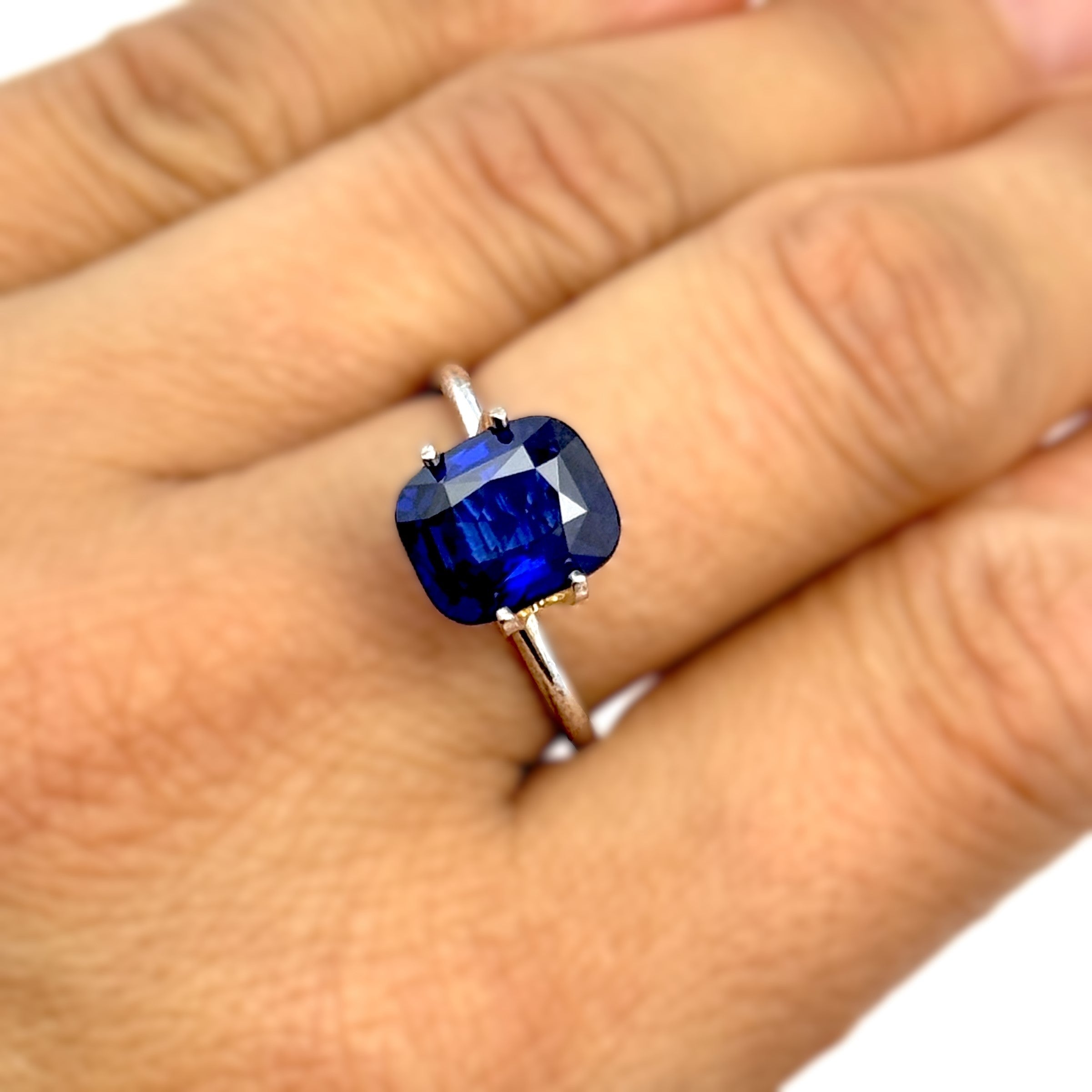Blue Sapphire 3.526ct Cushion