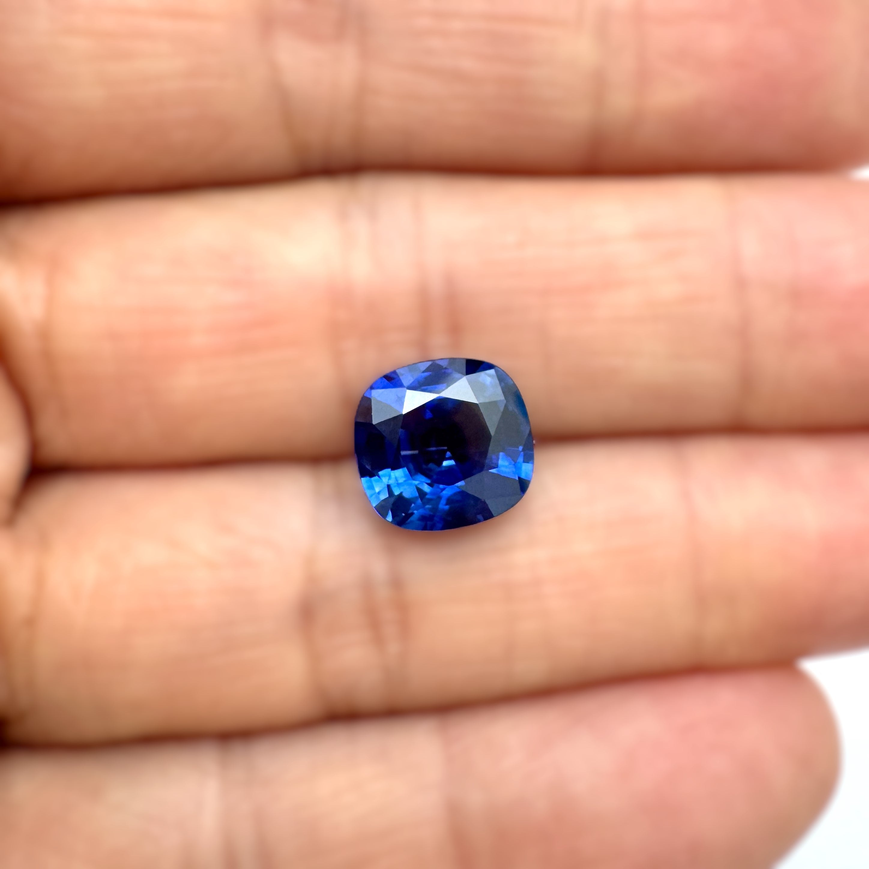 Blue Sapphire 4.02ct Cushion