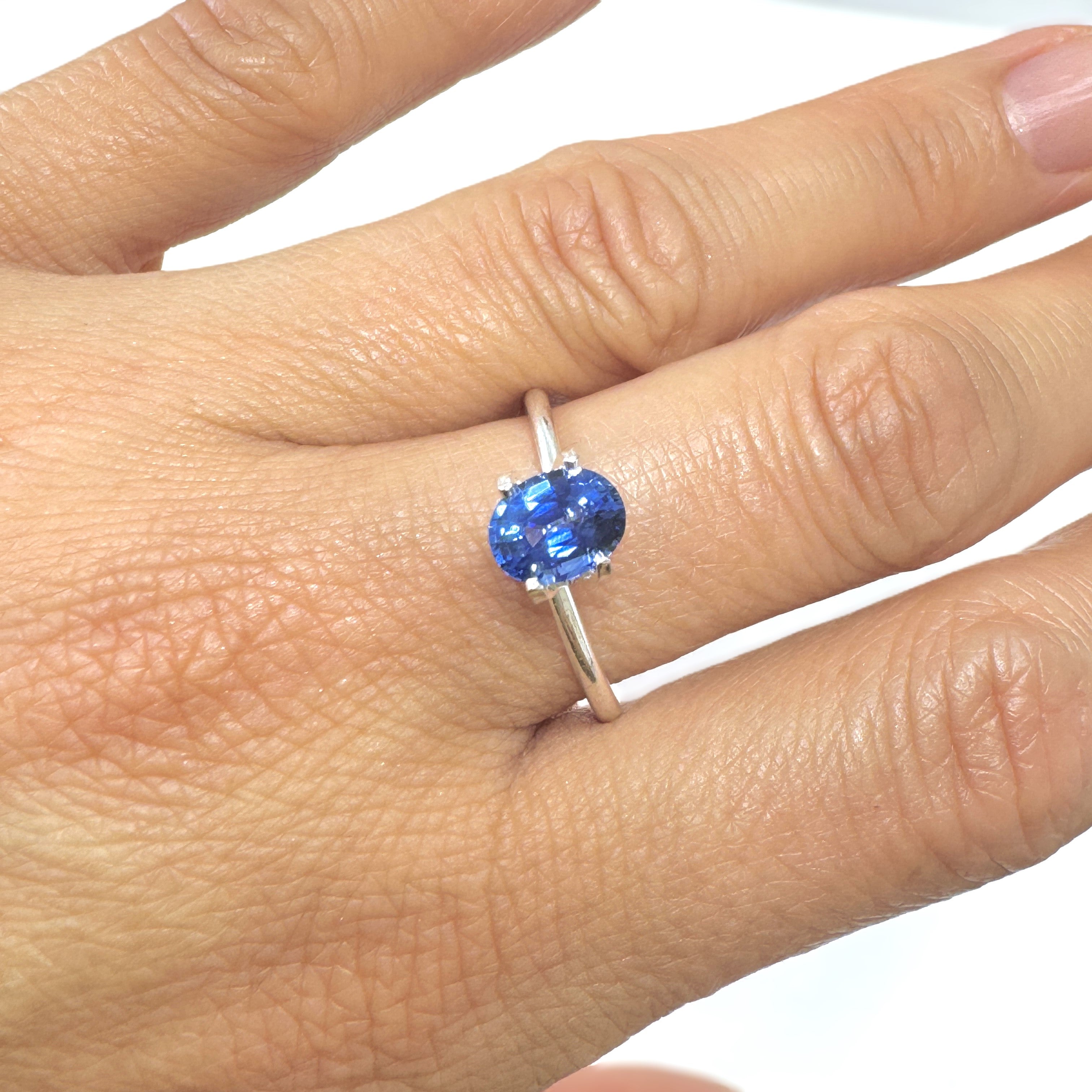Blue Sapphire 1.14ct Oval