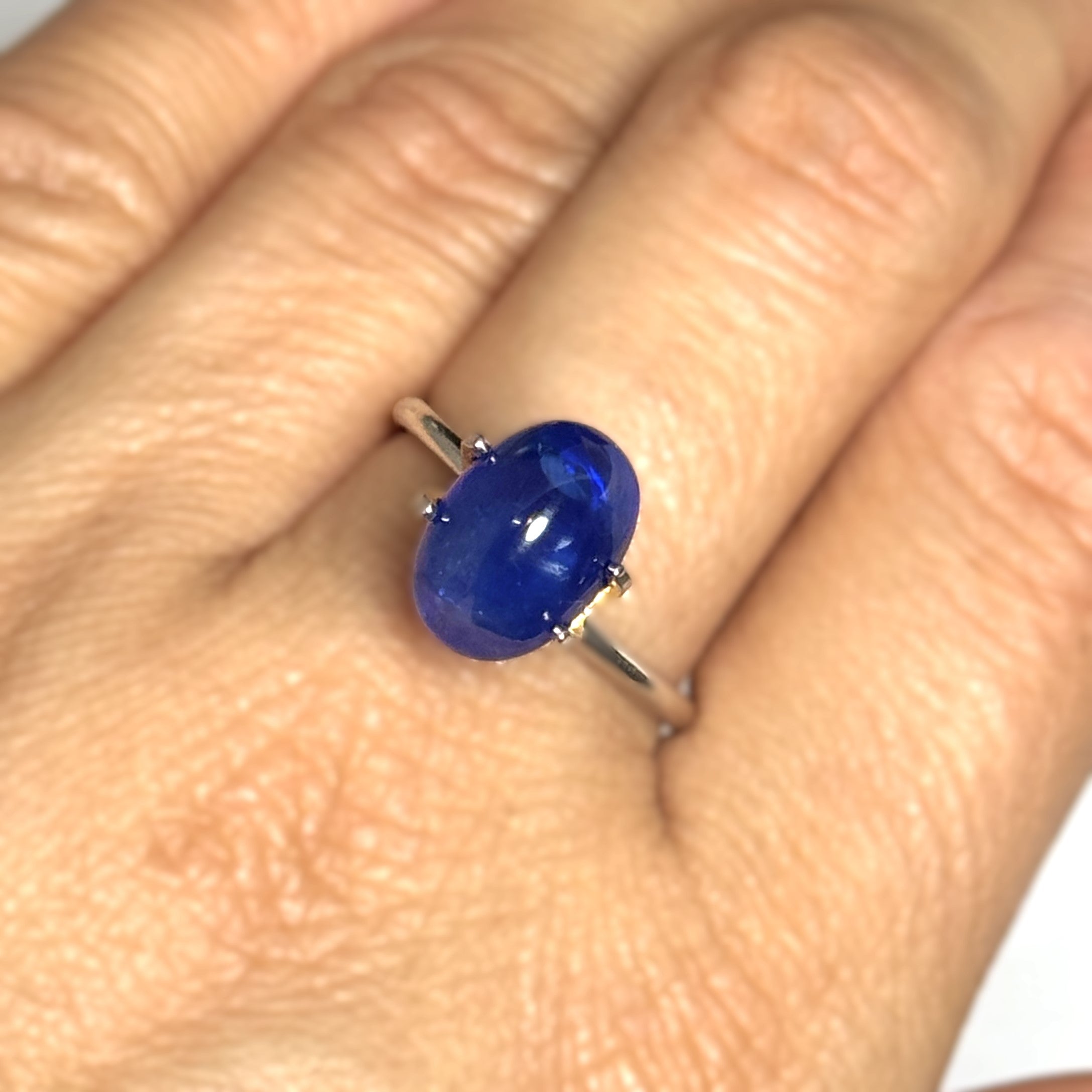 Blue Sapphire 5.35ct Cabochon