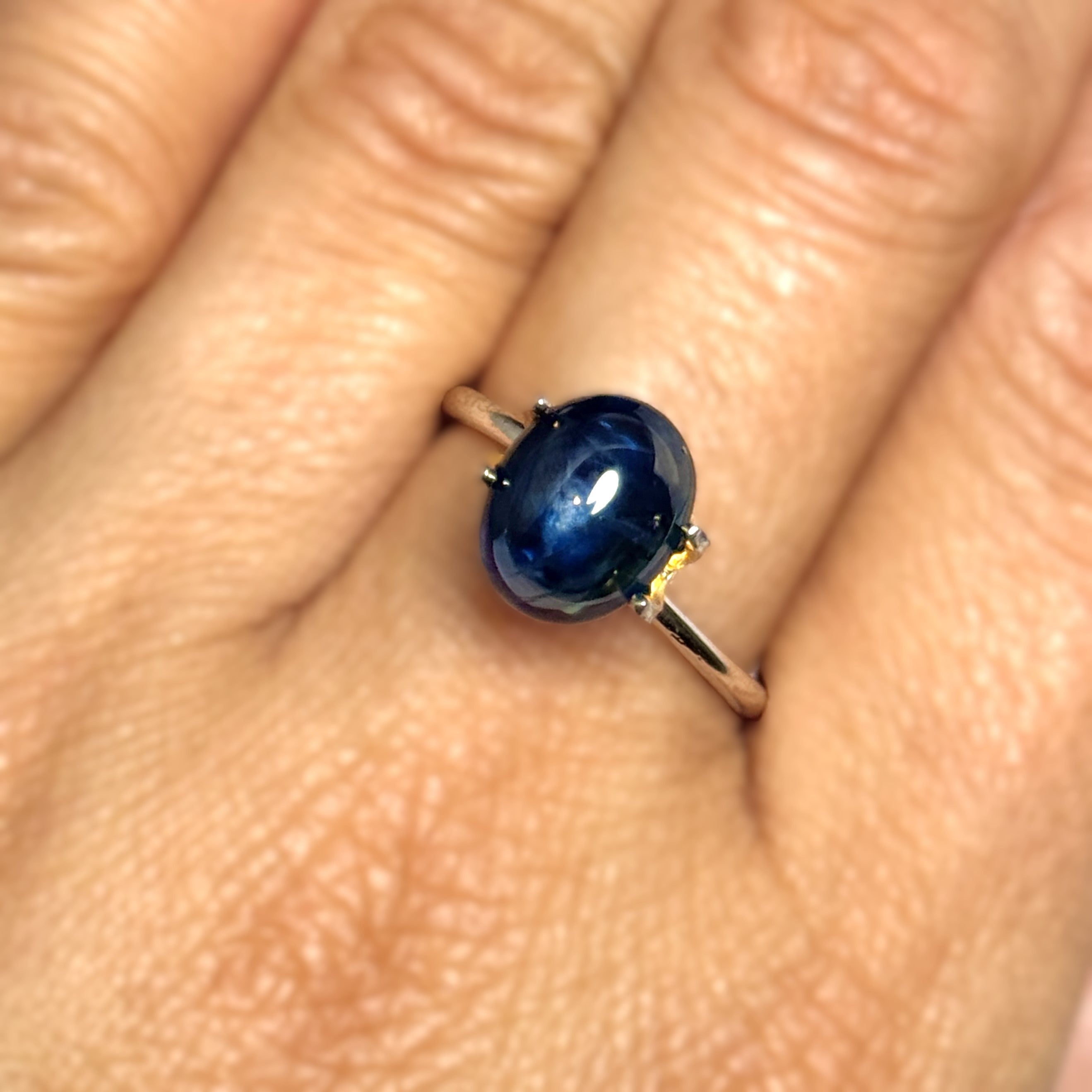 Blue Sapphire 3.91ct Cabochon