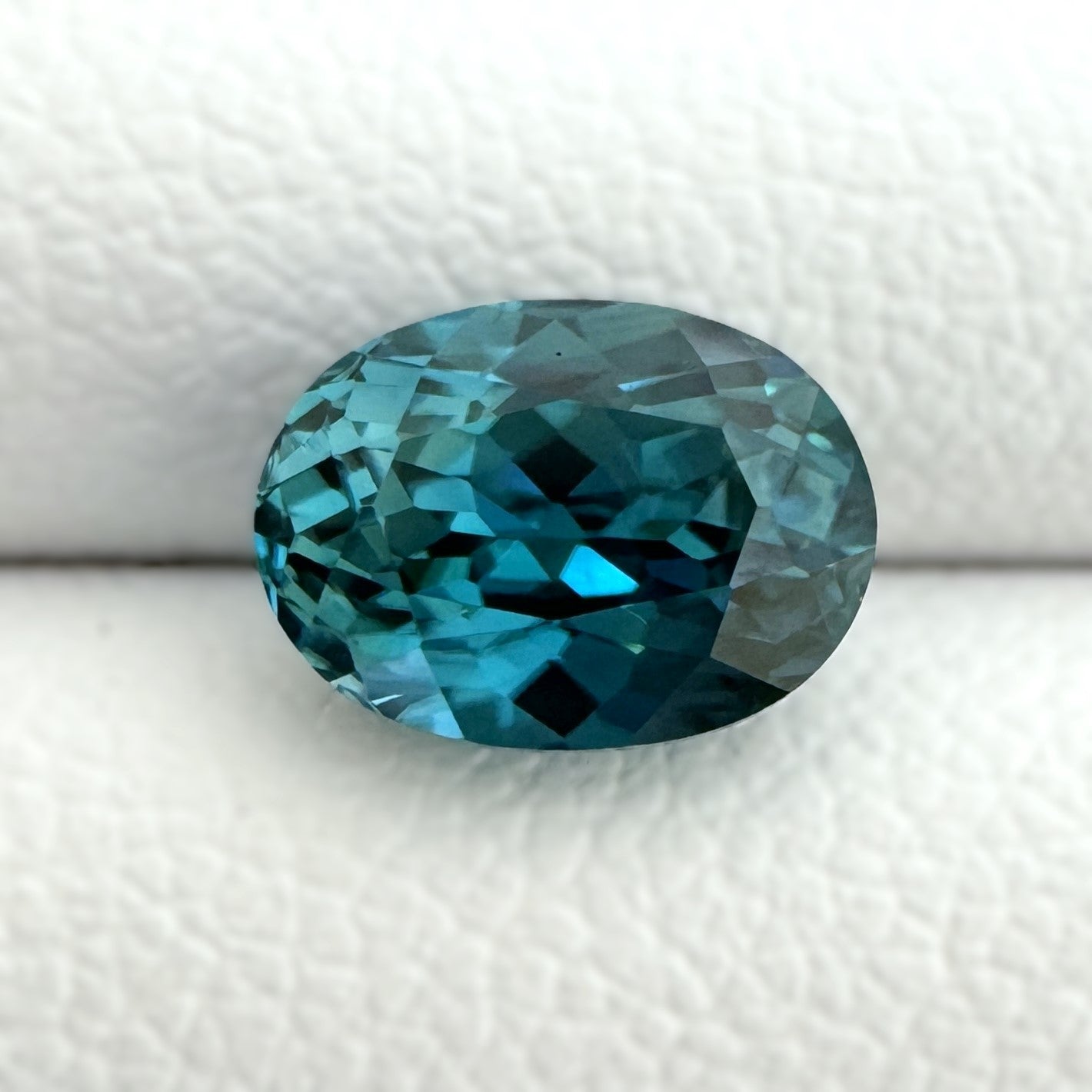 Blue Zircon 2.19ct Oval