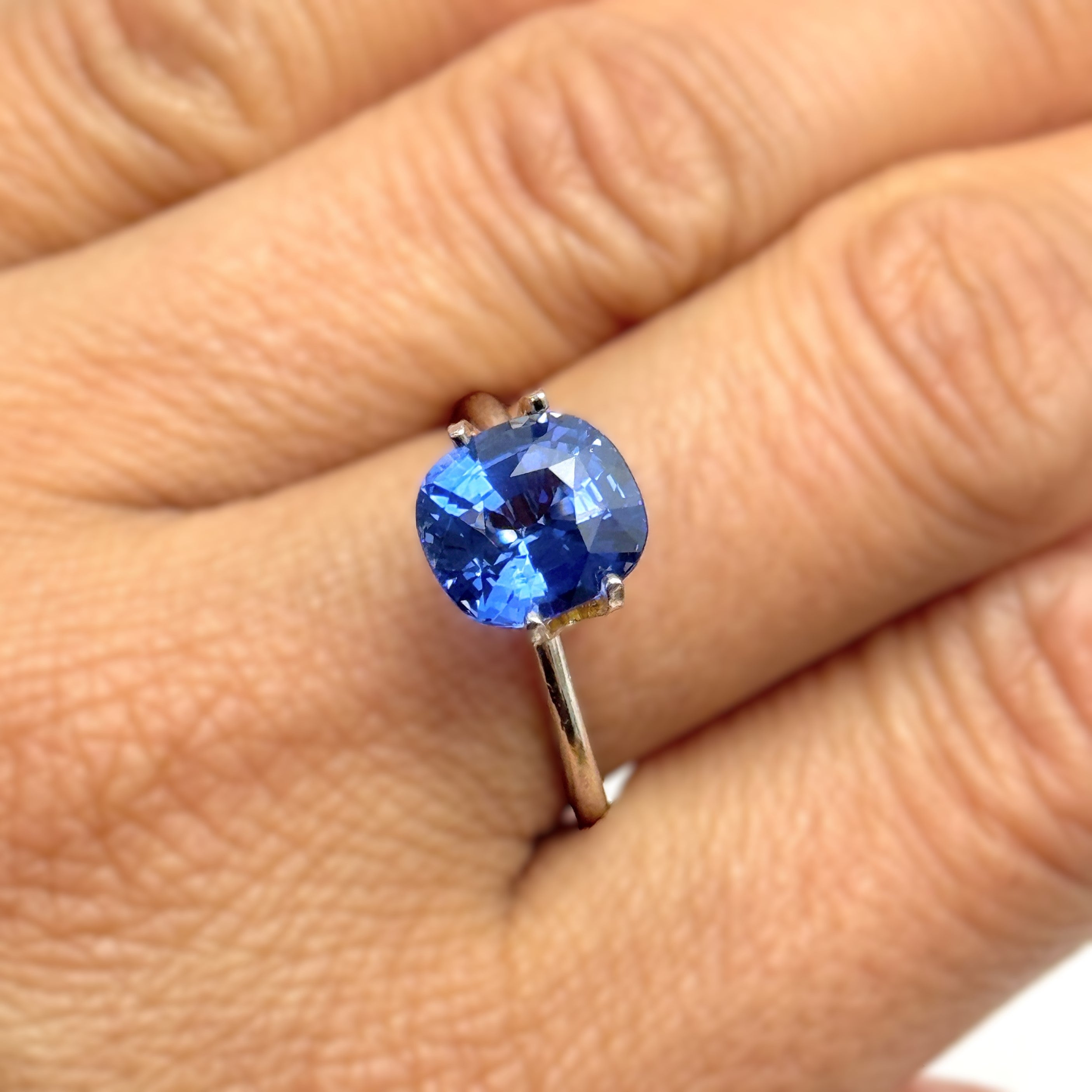 Blue Sapphire 4.27ct Cushion