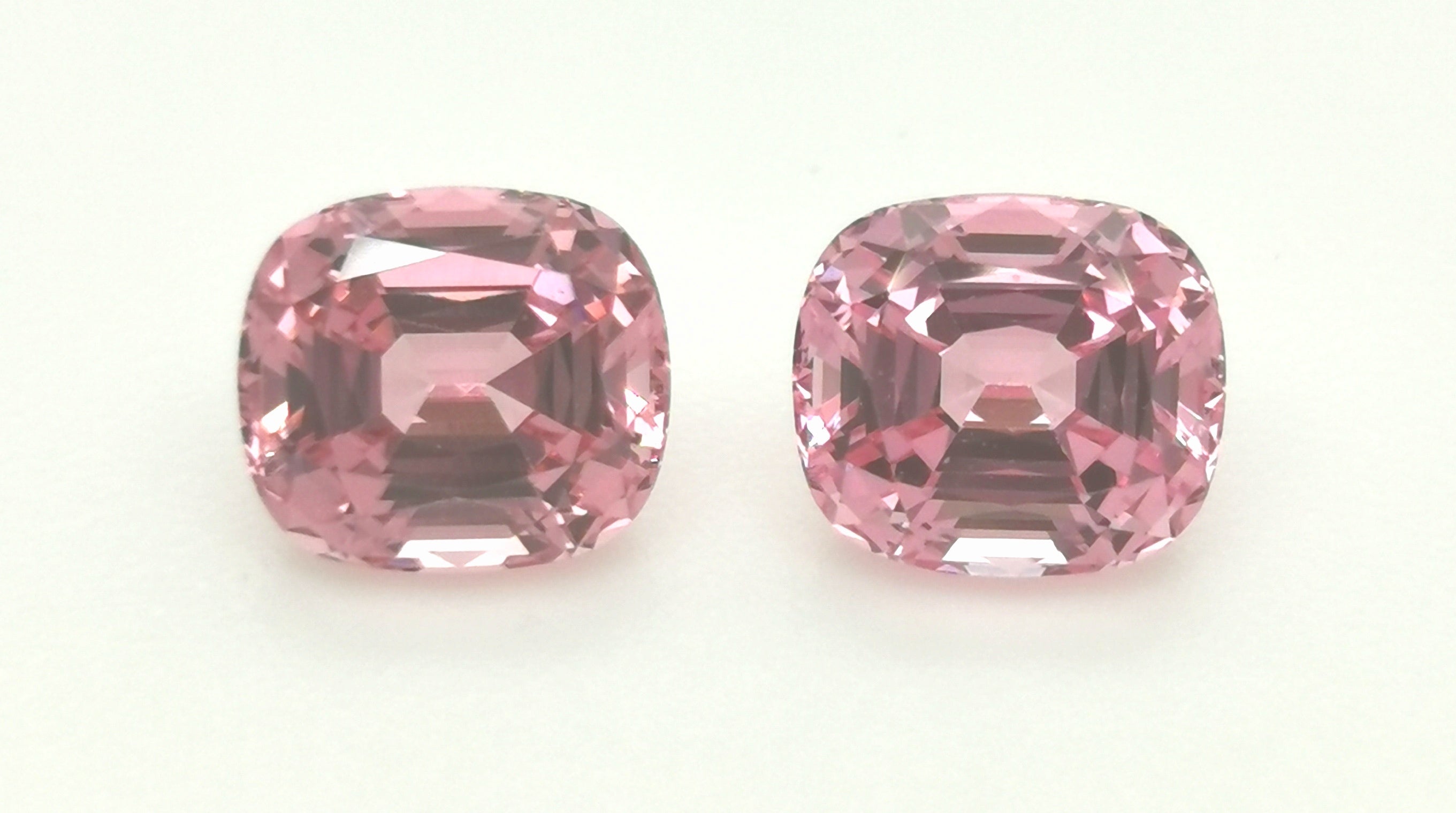 Pink Spinel 2.38ct Cushion Pair 2 =